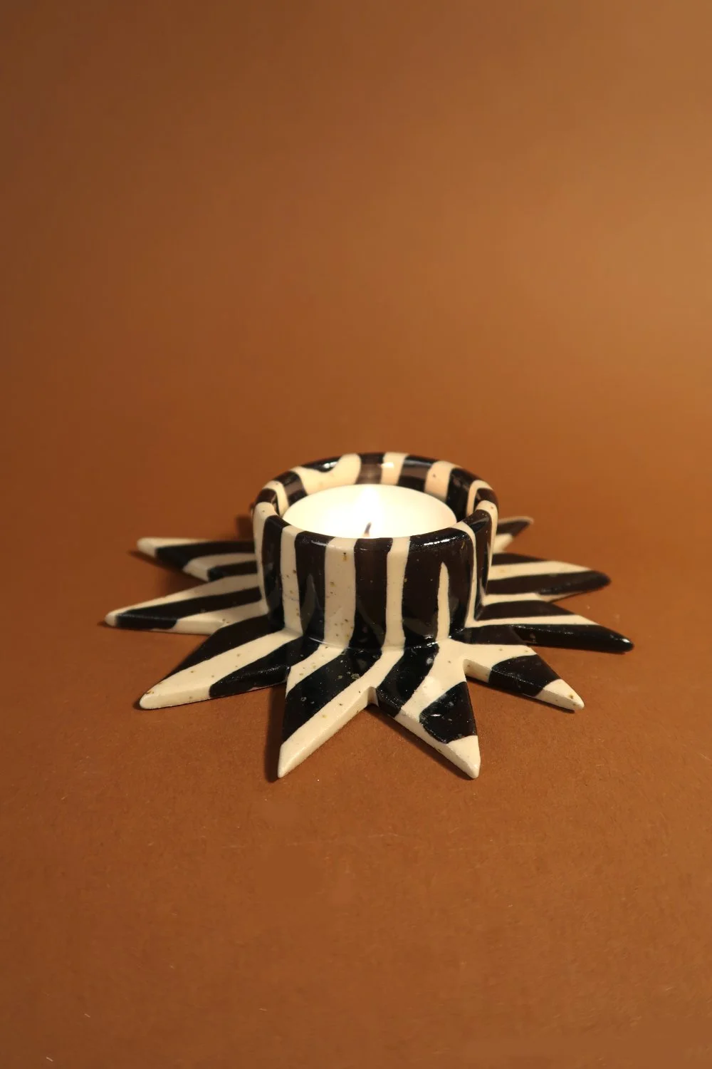 Teelicht-Kerzenhalter black stripes