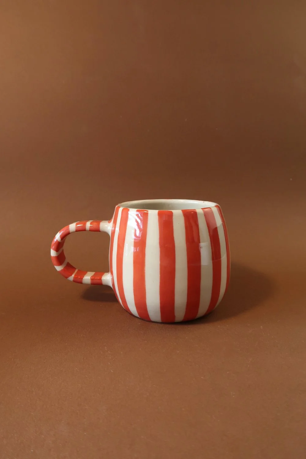 Cup red stripes
