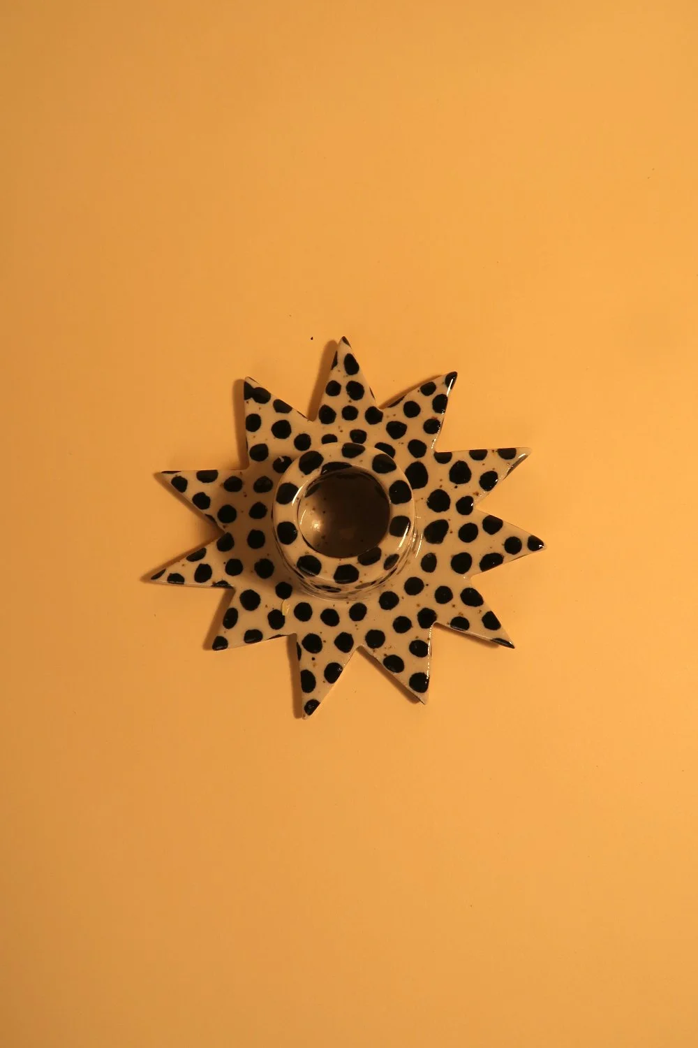 Stern-Kerzenhalter black dots