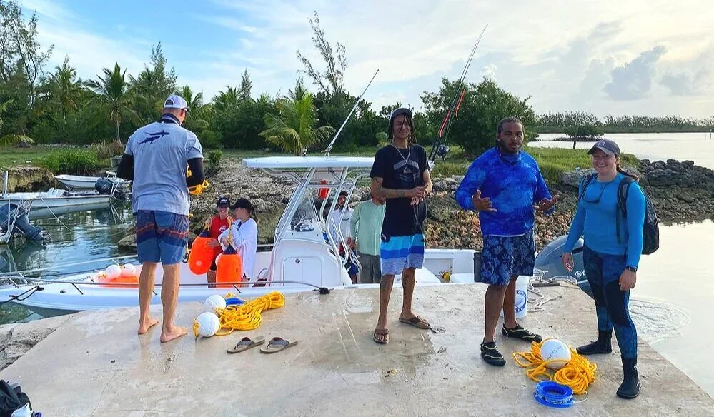 Saving+the+Blue+-+501+c+3+-+Non+profit+-+Nonprofit+-+Not+for+Profit+-+BRUV+-+Sharks+-+Shark+-+Hammerhead+-+The+Bahamas+-+Andros+-+Minority+-+Marine+Biology+-+Shark+Research+-+Equality+-+Sponsorship (1).webp