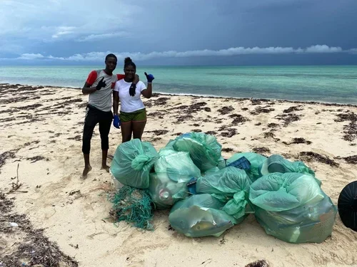 Saving+the+Blue+-+501+c+3+-+Non+profit+-+Nonprofit+-+Not+for+Profit+-+Beach+Clean+-+Clean+up+-+Trash+-+Sharks+-+Shark+-+Green+Living+-+The+Bahamas+-+Andros+-+Environment++-+Marine+Biology+-+Marine+Bio+-+Shark+Research+-+Nature.webp