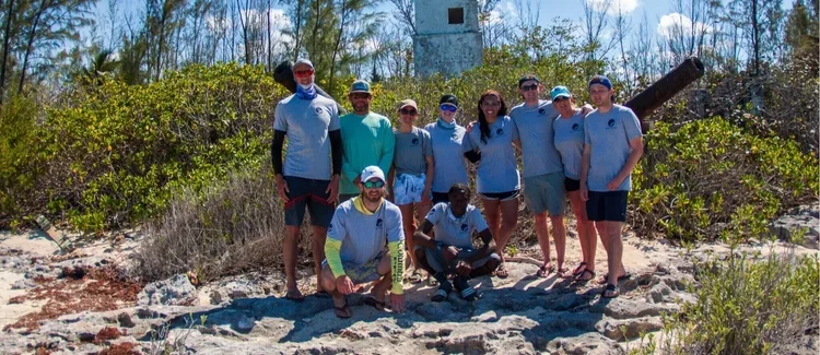 Saving+the+Blue+-+501+c+3+-+Non+profit+-+Nonprofit+-+Not+for+Profit+-+Beach+Clean+-+Clean+up+-+Hannah+Testa+-+Hannah+4+Change+-+Sharks+-+Shark+-+Green+Living+-+The+Bahamas+-+Andros+-+Environment++-+Marine+Biology+-+Shark+Research+-+Nat (1).webp