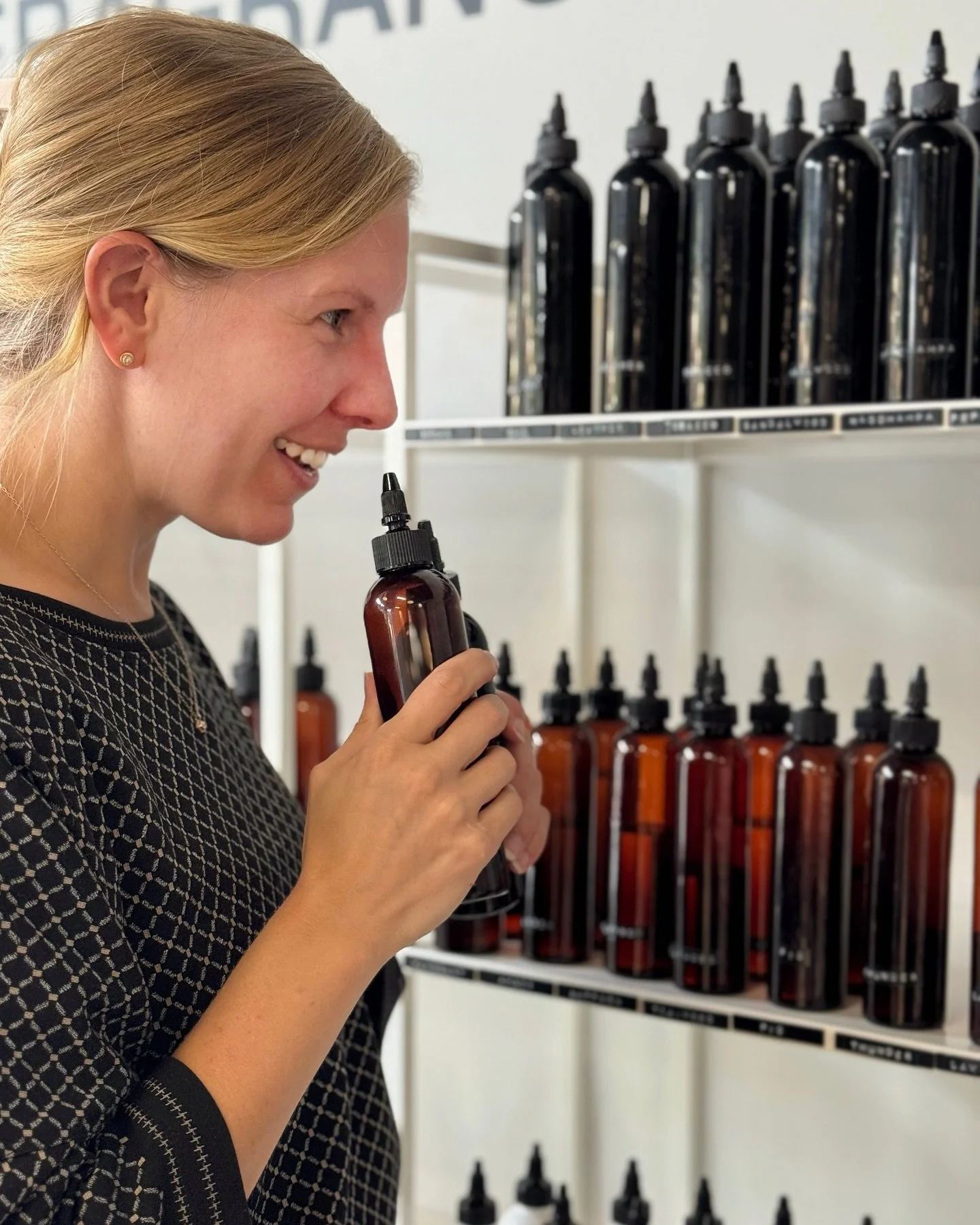 We just can&rsquo;t get enough of these fall scents! Here are our team&rsquo;s current favorite combos:&nbsp;

🍐Emma: tobacco, fig, harvest pear
🍂Beth: smoke, pumpkin, leaves
🍎Courtney: smoke, chai, apple
☕️Krista: vanilla, chai, apple
🍷Jess: tob