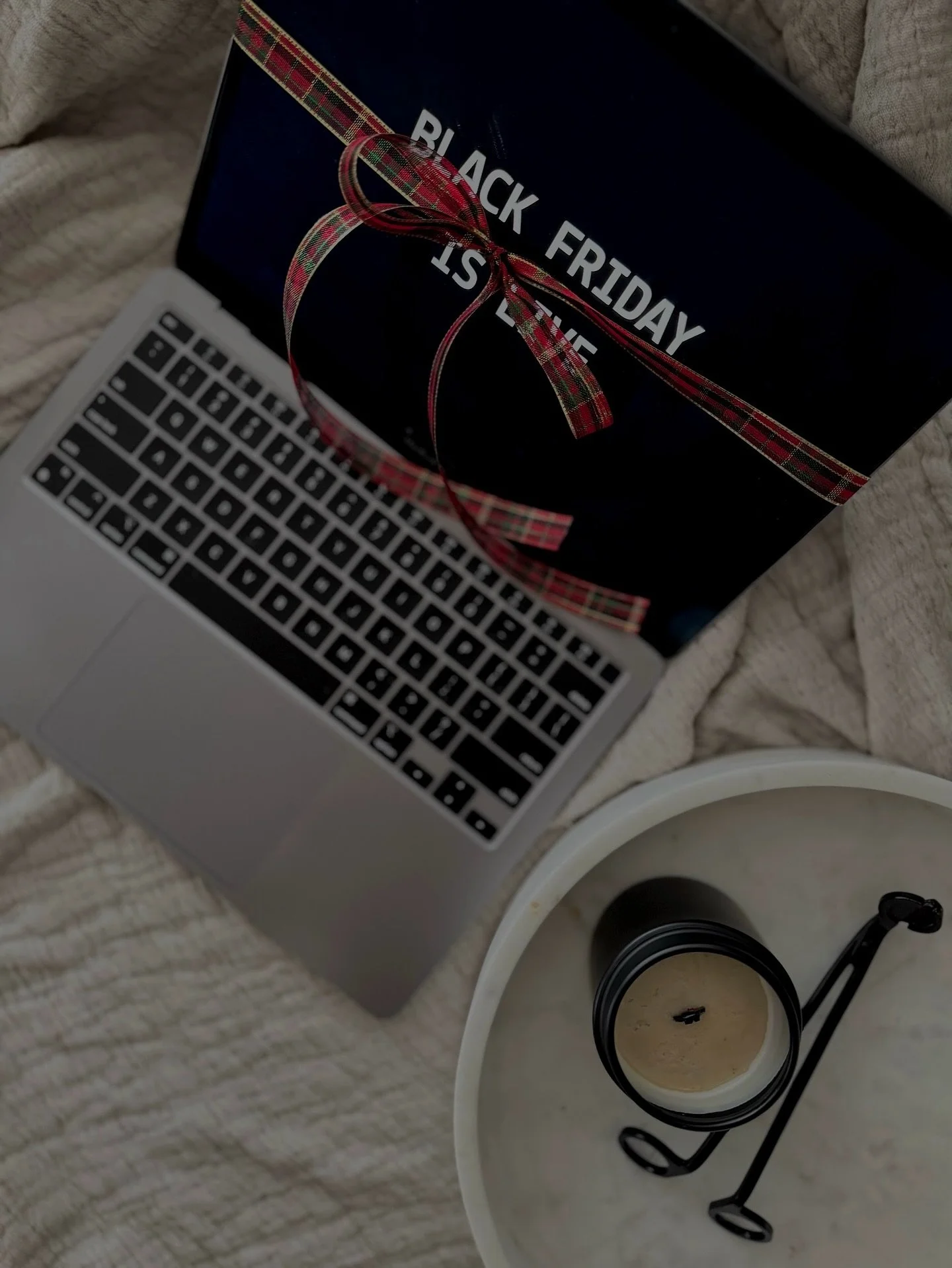 Black Friday is LIVE! Whether you are shopping online or in store, you can snag some great deals on great smells...

🚙 SHOP IN STORE: swing by the studio to snag 15-25% off your purchase!

💻 SHOPPING ONLINE? Watch our discount reel (link in bio) to