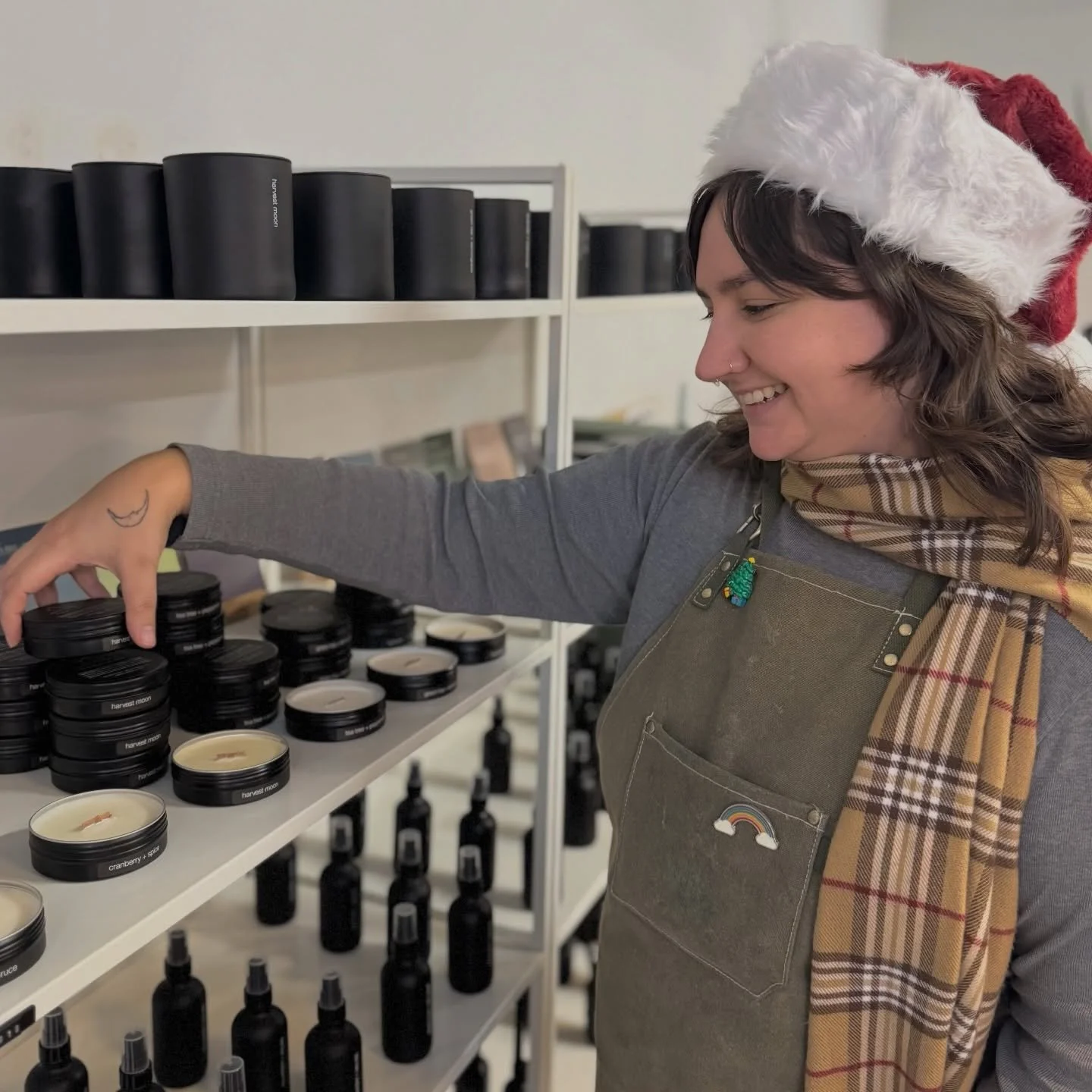 We may not be Santa, but we do have some pretty good gifts!!!🎅🏻🎁

We are open until 7pm today, and tomorrow from 11am-3pm for your last minute gifting needs!