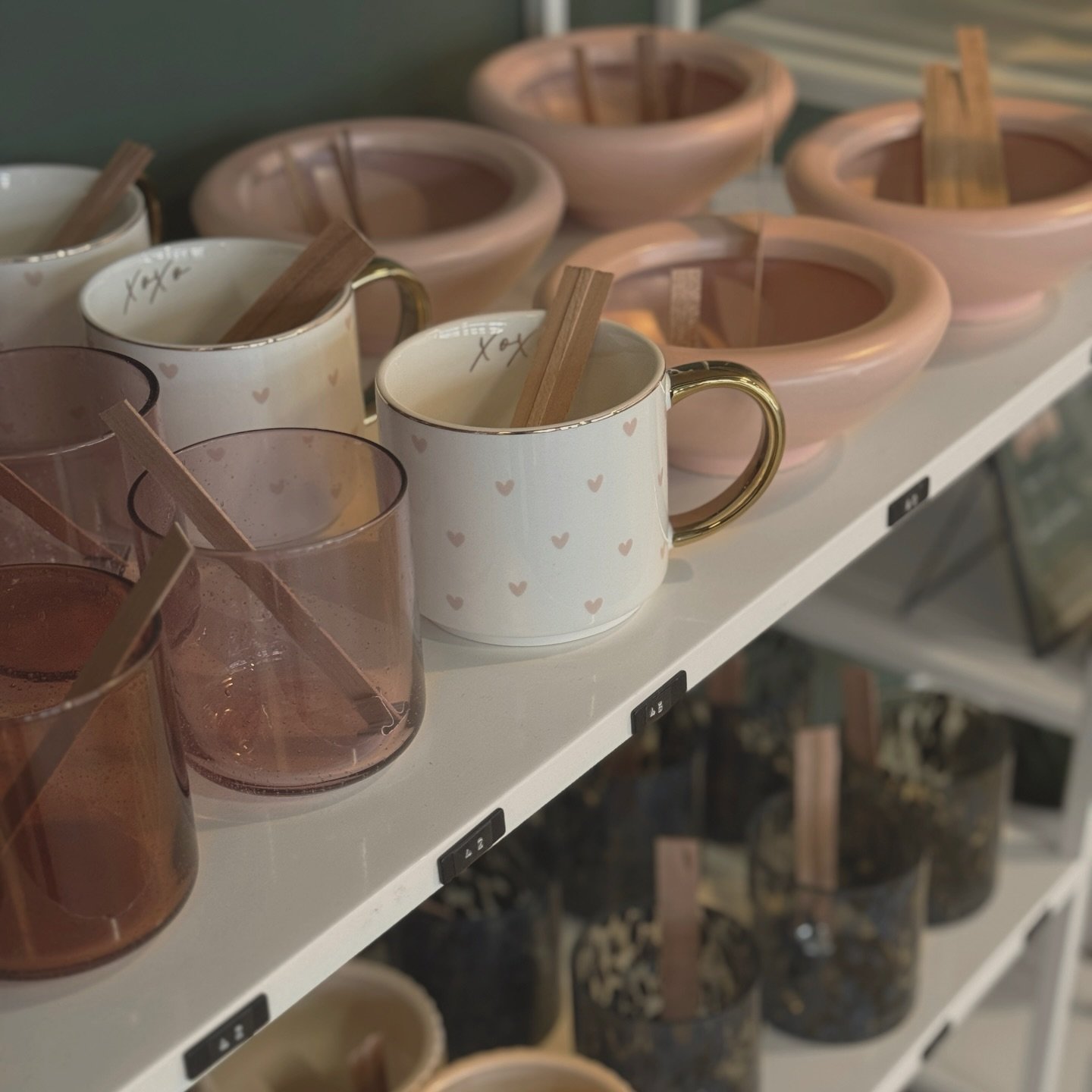 The studio is looking so CUTE right now!! 🩷💜 we&rsquo;ve got the most adorable vessel line up on the shelves- from soft pinks to dark purple and decorative bows and hearts, this workshop vessel collection will have you swooning in no time 😉