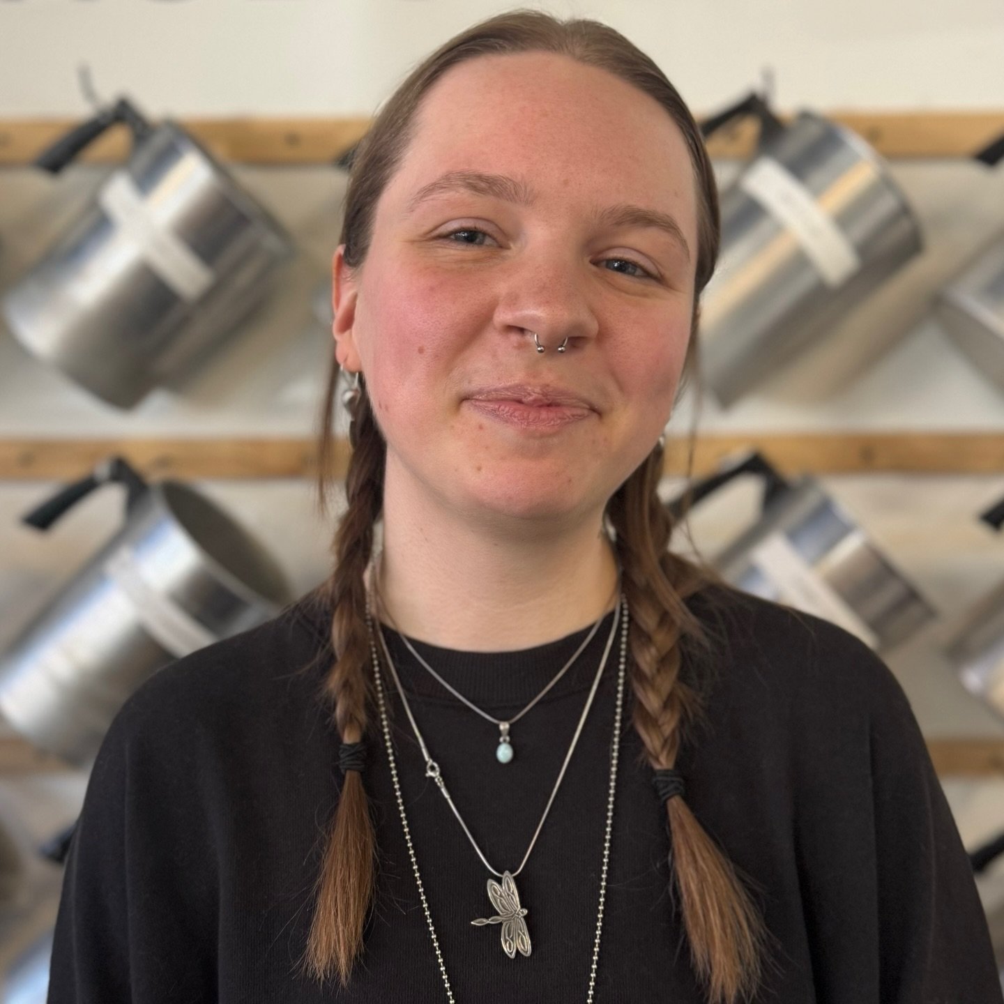 🔥 Meet Skylar 🔥 the newest addition to our candle crew! You&rsquo;ll spot them around the studio helping you find your perfect candle, leading your workshop, and bringing all the good vibes ✨🕯️

Right now, Skylar&rsquo;s go-to workshop blend is sm