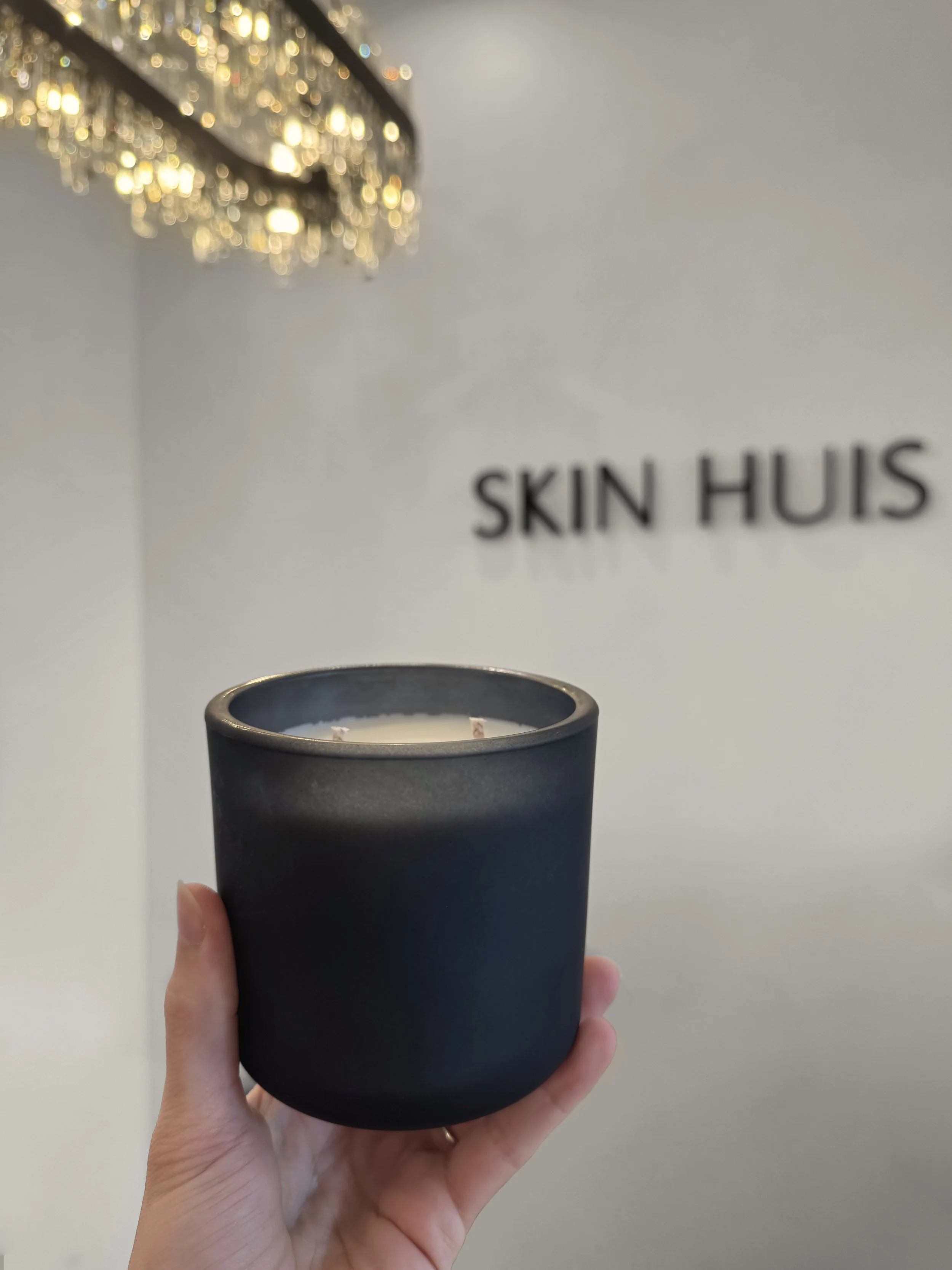 skin huis candle 2.jpg