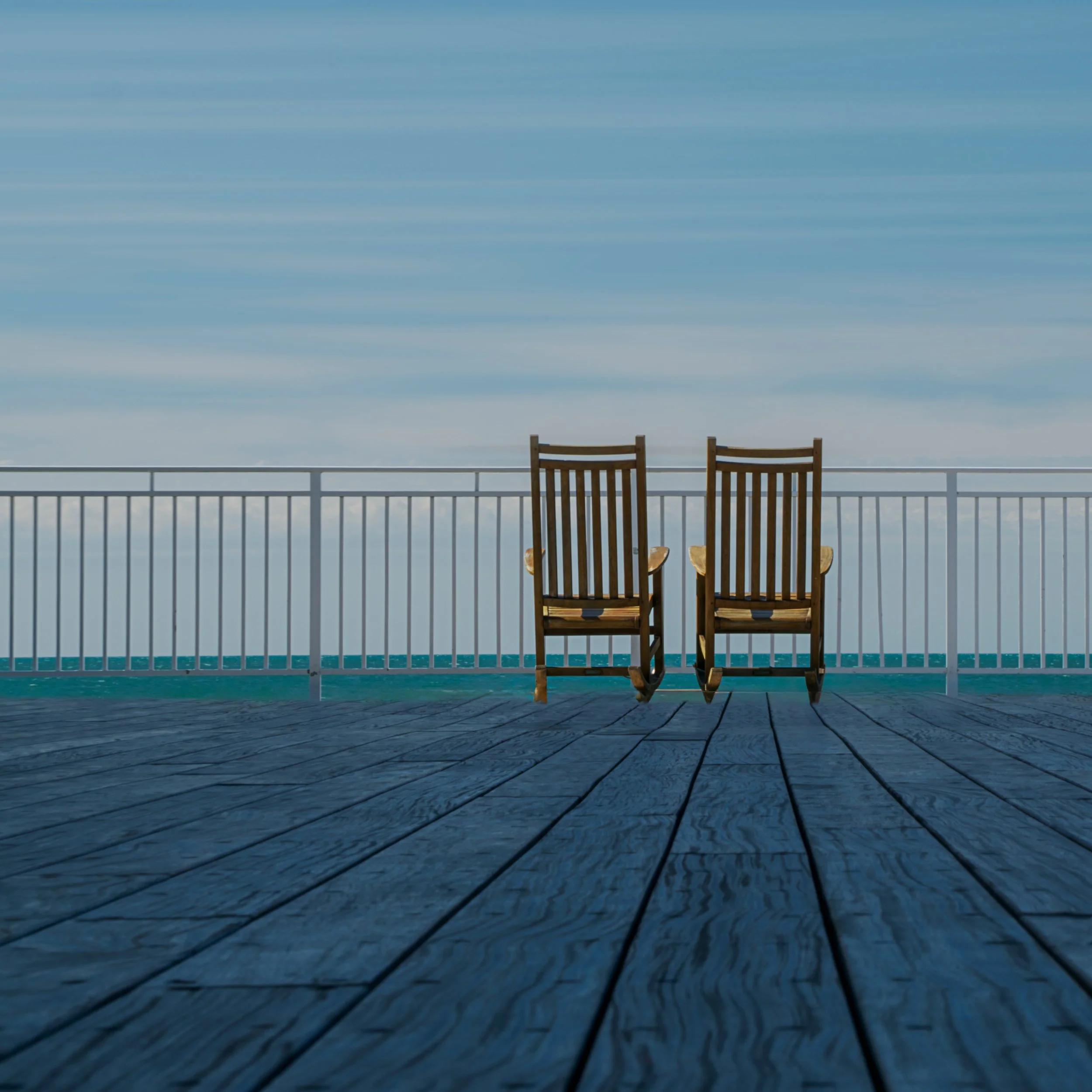 Waiting to rock
Live ND, handheld 1 second exposure

Taken, handheld, with my @omsystem.americas M Zuiko 12-100mm lens on my OM-1 mark II

#omsystem #lisatomphotos #naturephotoretreats #rockingchaird #ocean #serenity