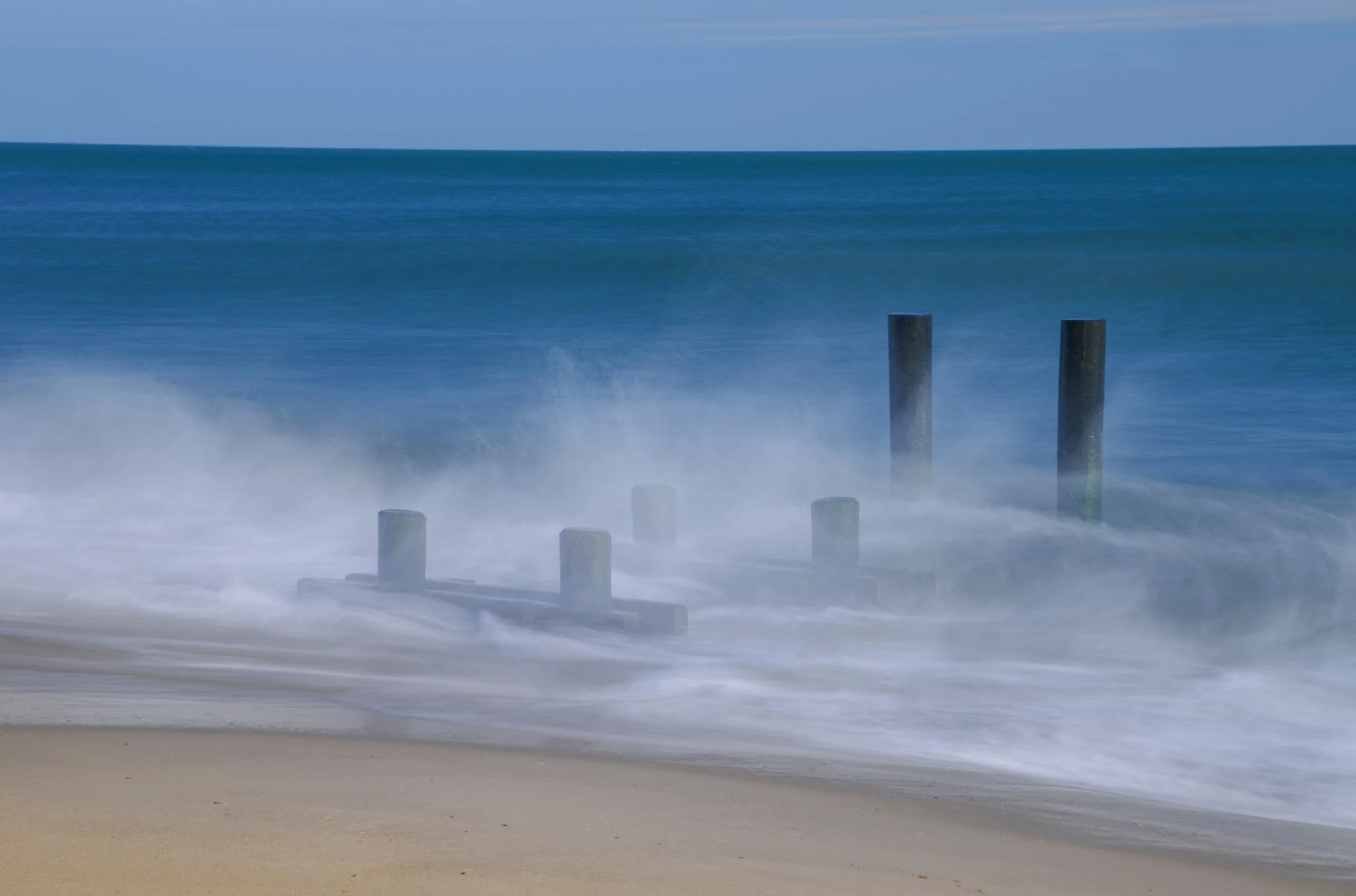 Pier, long exposure via in-camera Live ND

Taken, handheld, with my @omsystem.americas M Zuiko 12-100mm lens on my OM-1 mark II

#omsystem #pier #capemay #naturephotoretreats #lisatomphotos #liveND #ocean #ICM

#lisatomphotos