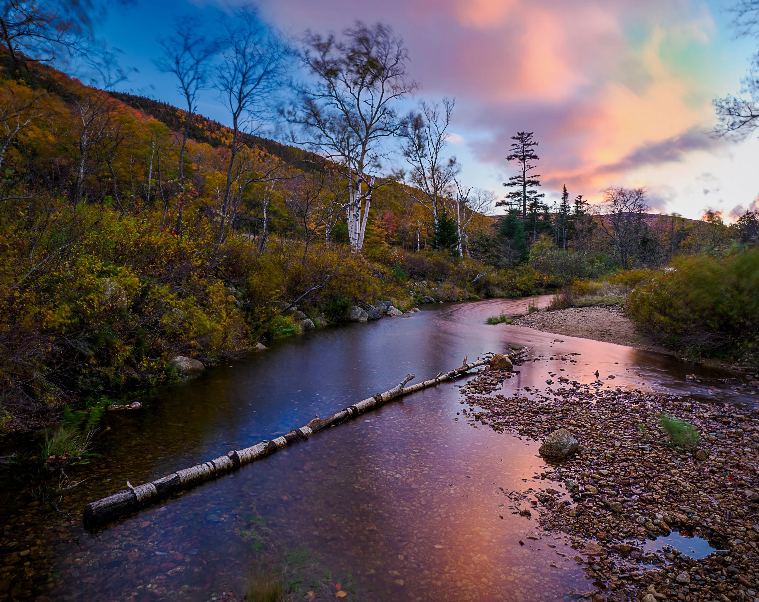 Hi-Res mode

Early morning with the @omsystem.americas OM-3 camera and (@omsystem.cameras 8-25mm lens)

#NH #lisatomphotos #fallfoliage #autumncolors #omsystem #lisatomphotos