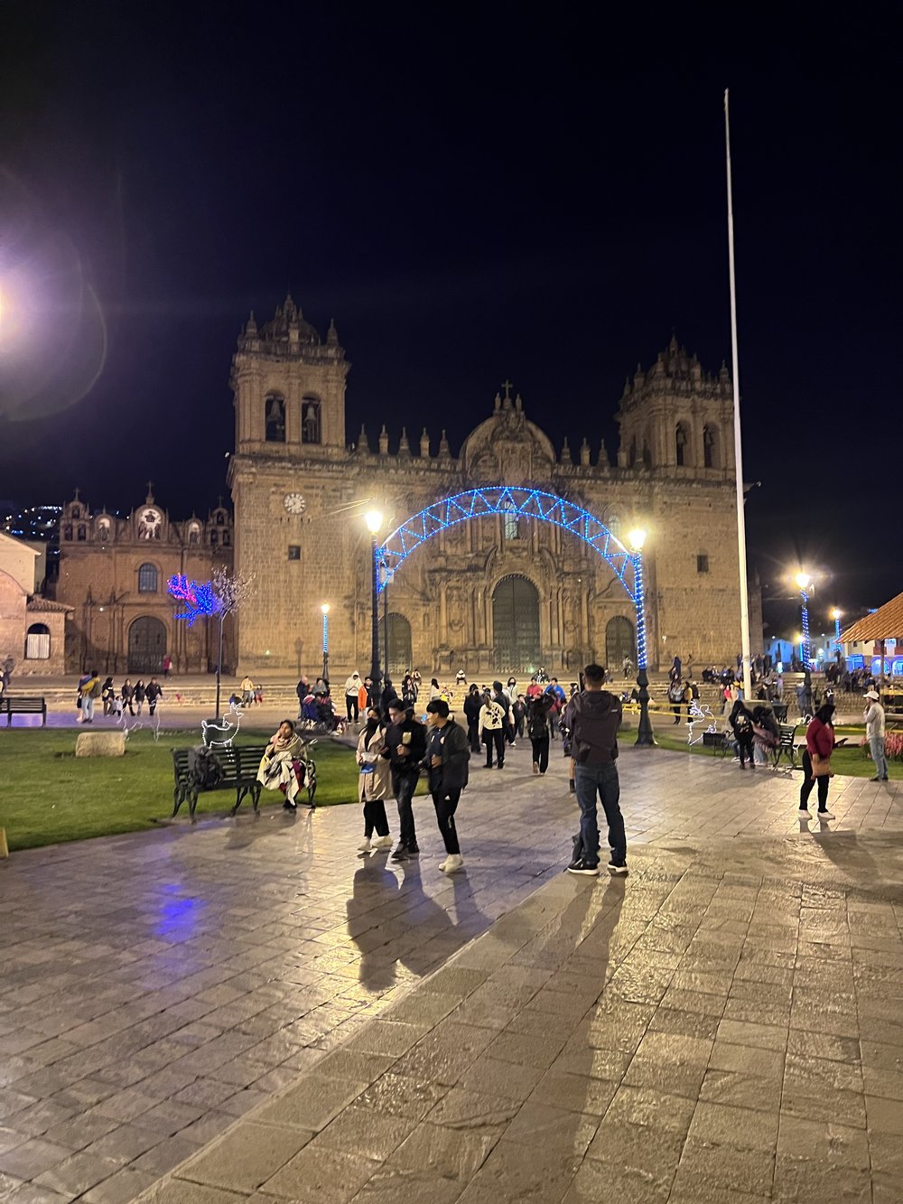 Plaza del Armas at night