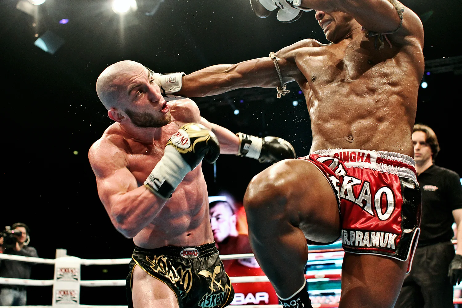 buakaw_askerov_yokkao2.jpg