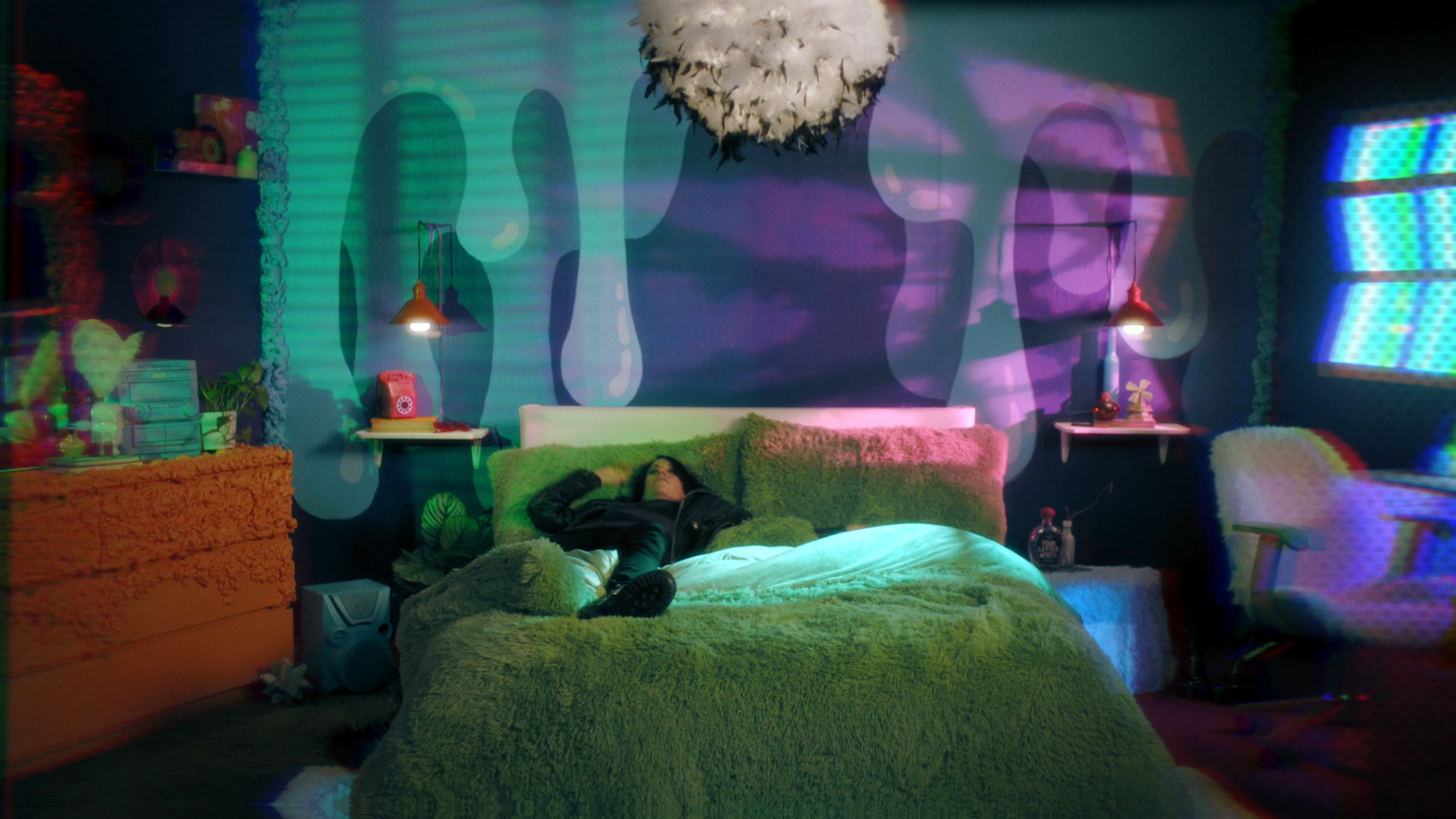 KFLAY 4LW 4K (YT).00_00_42_22.Still020.png