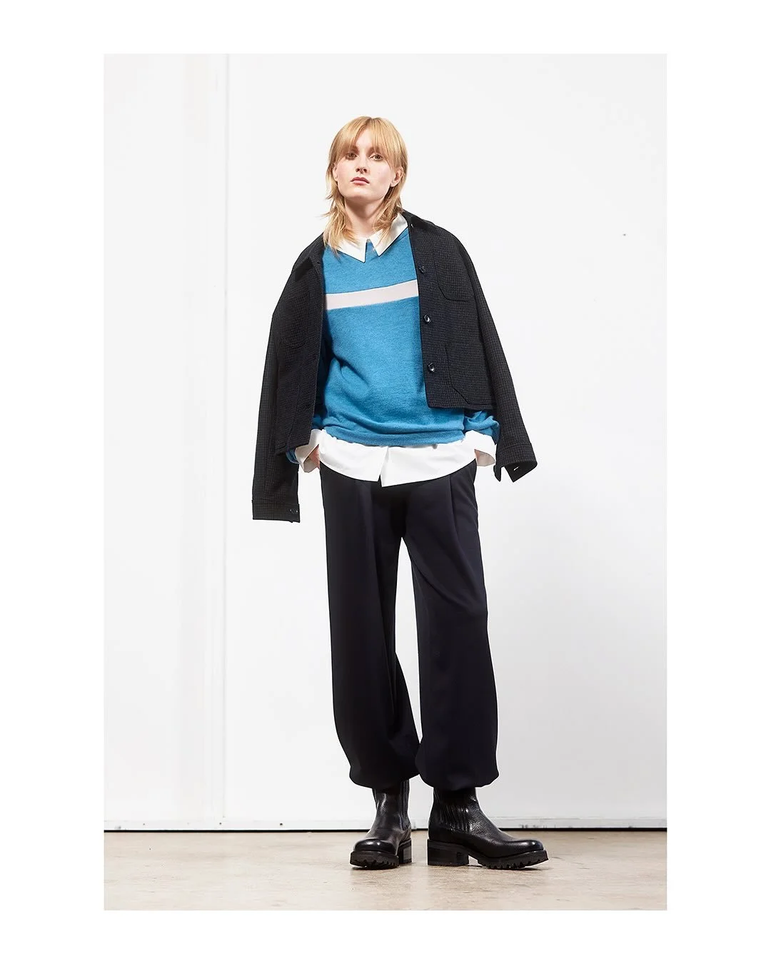 When the fabric is precious, style is easy!
New Merino Sweater go easy together with Jerseytrouser and this classy wooljacket. 
-> www.annetterufeger.de 
boots @alinaschuerfeld 💚
#annetterufeger 
#sustainablefashion
#localbrand 
#hamburg
#mode