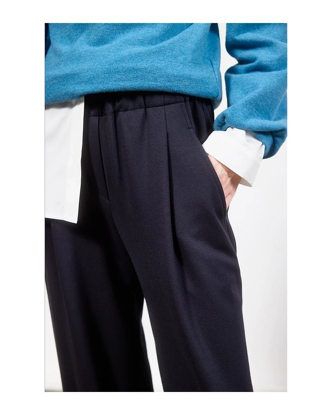 DETAILS 
#annetterufeger 
#sustainablefashion
#localbrand 
#hamburg
#modedesignhamburg 
#fw25 
#autumncolours