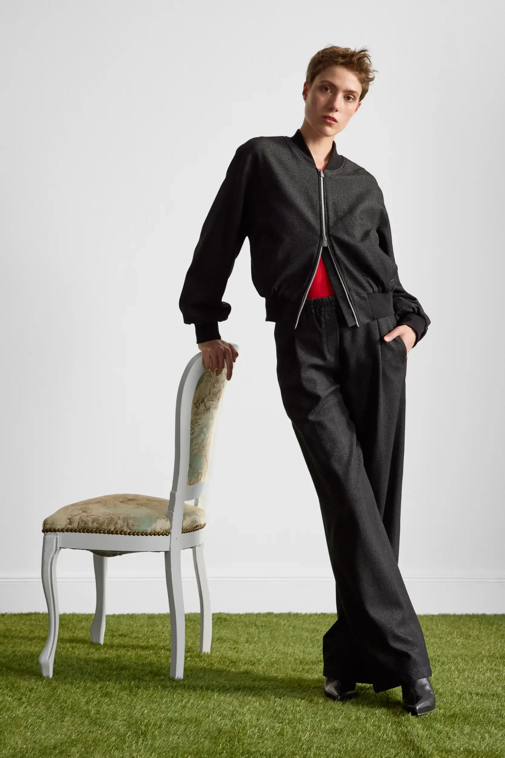 Blouson-Hose-Schwarz-Baumwolle-front-AnnetteRufegerHW26.webp