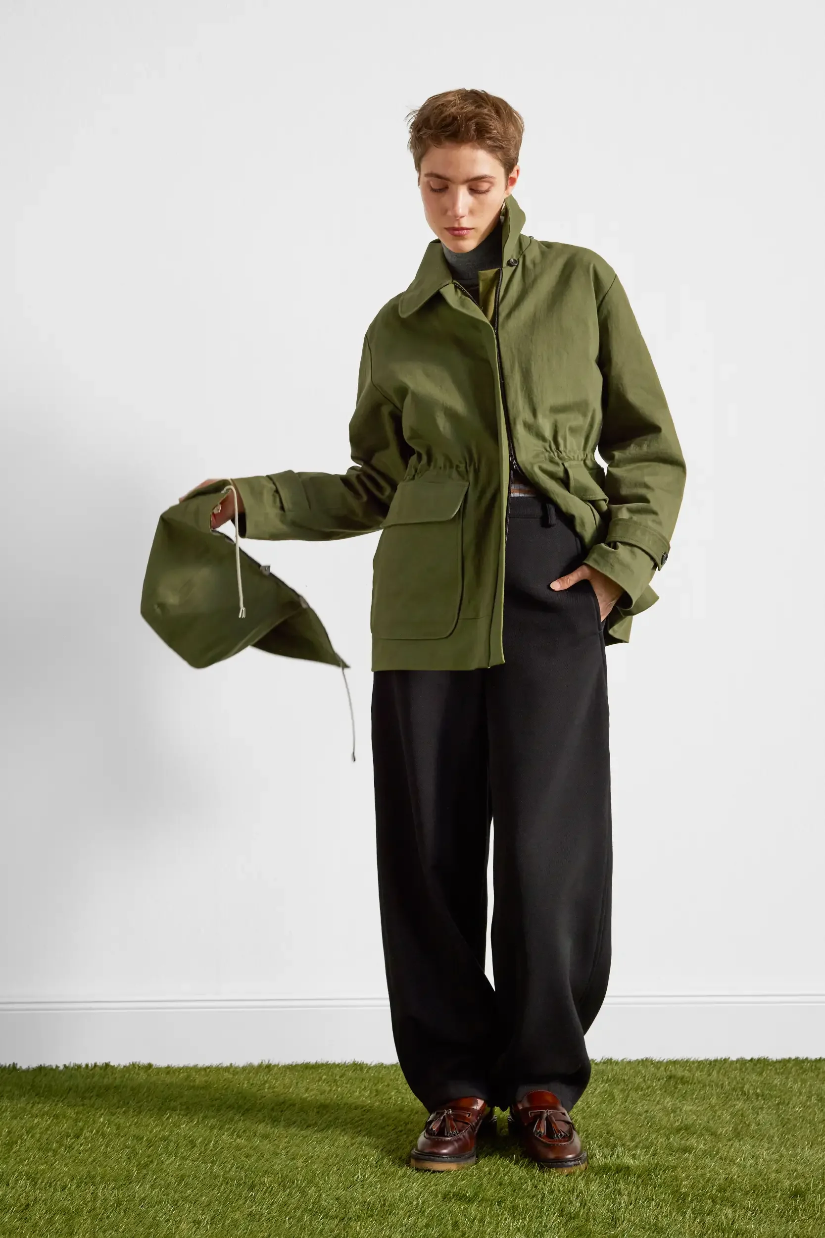 Parka-green-Baumwolle-outdoor-AnnetteRufegerHW26.webp