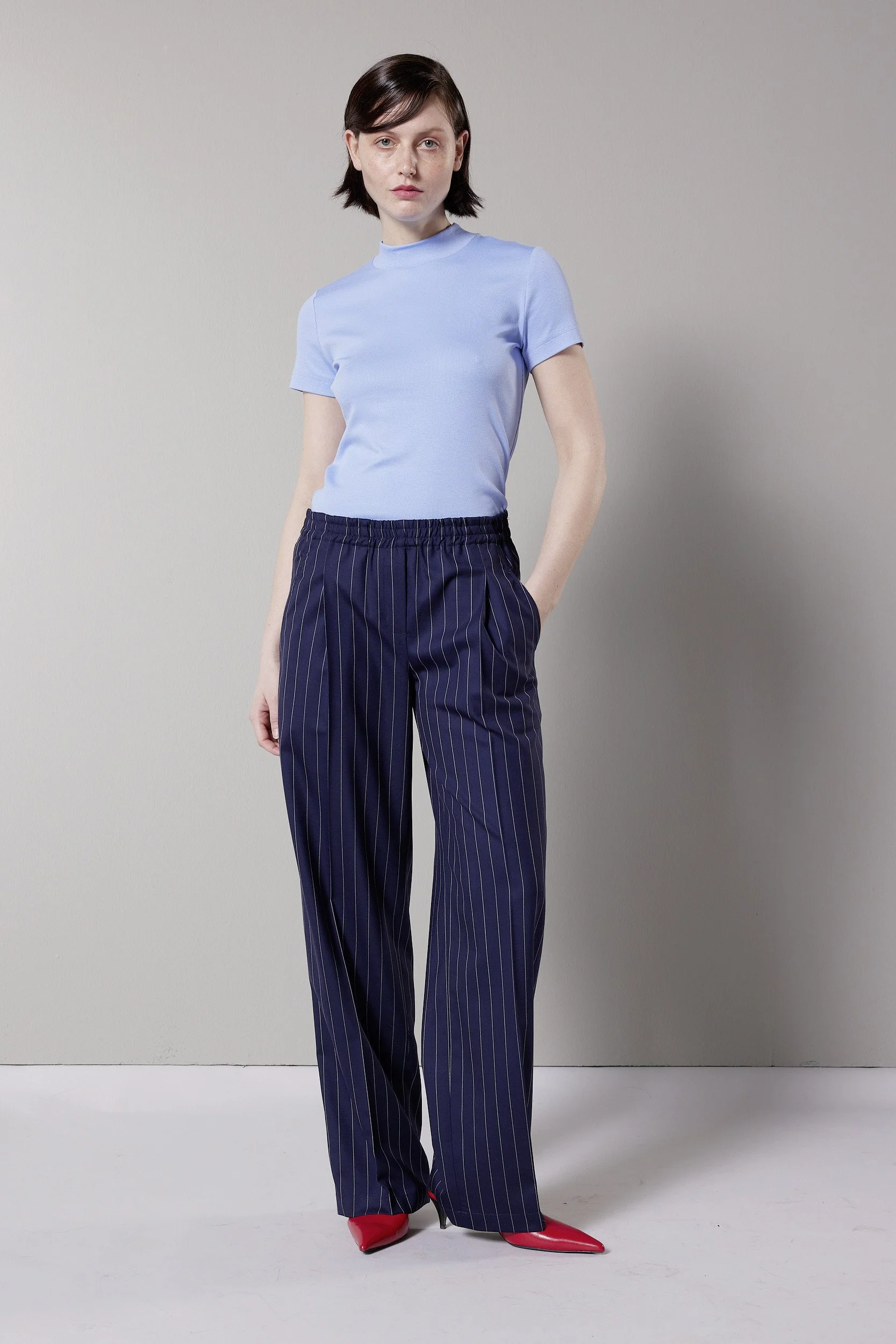 Leichte, elegante Nadelstreifenhose , blau