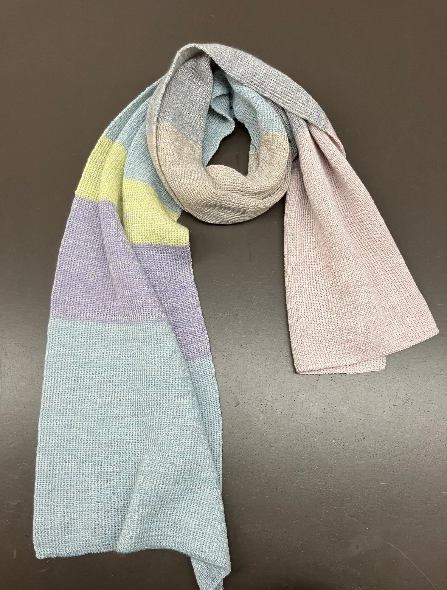 Streifenschal - Merinowolle-pastellfarben