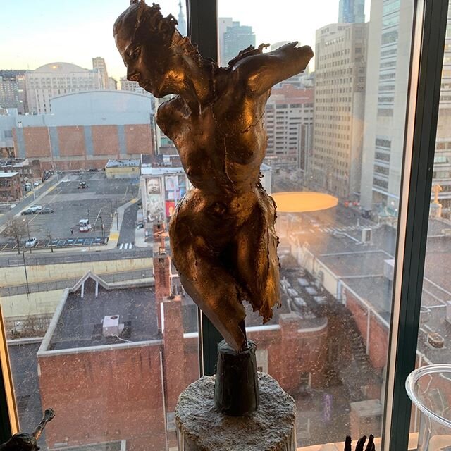 Sunset in bronze #lifeart #bronzebeauty #fineart #amidstthechaos #beautyshines