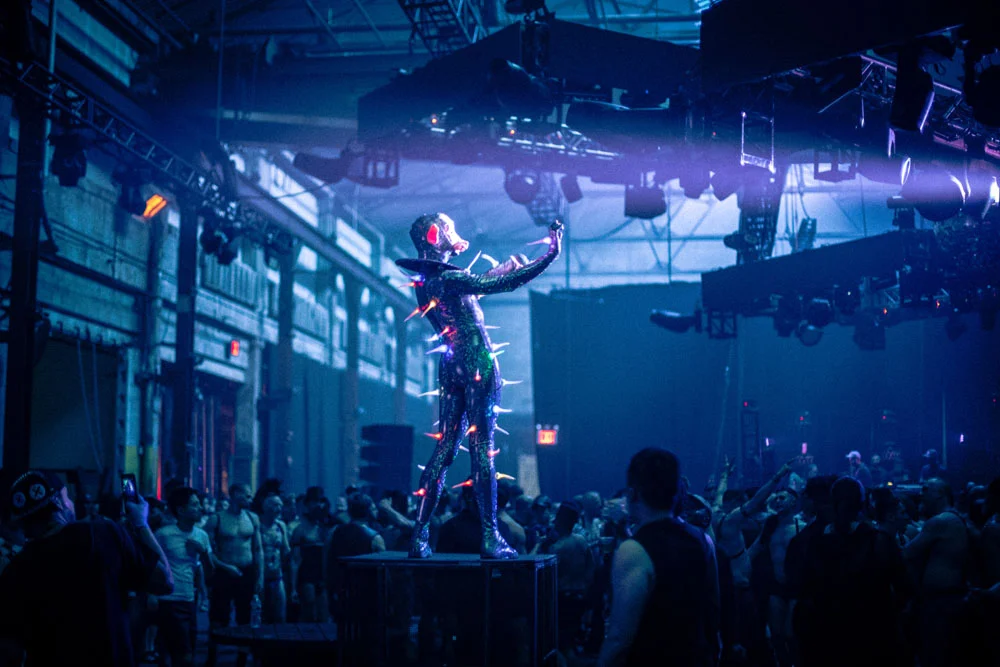 2018_04_22_black-party_0634_p_40986791034_o.jpg