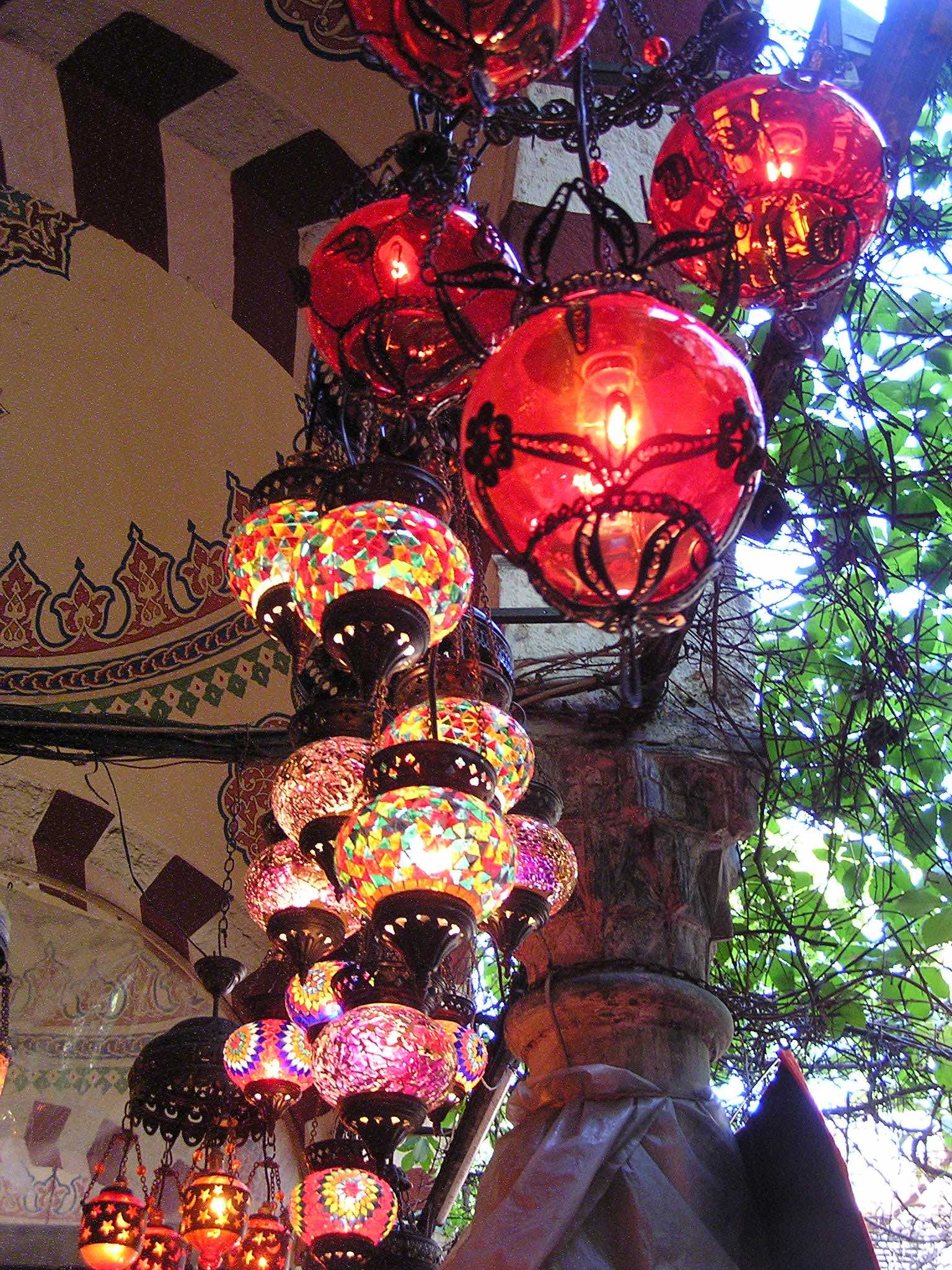 Ali Paşa lamps.jpg