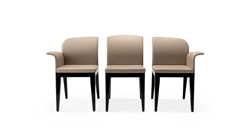 Reflex Angelo Sit dining chairs in leather and fabric. Customizable dining chair set for modern dining room.