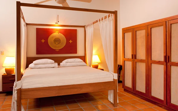 Fourbedroom suite 03.jpg