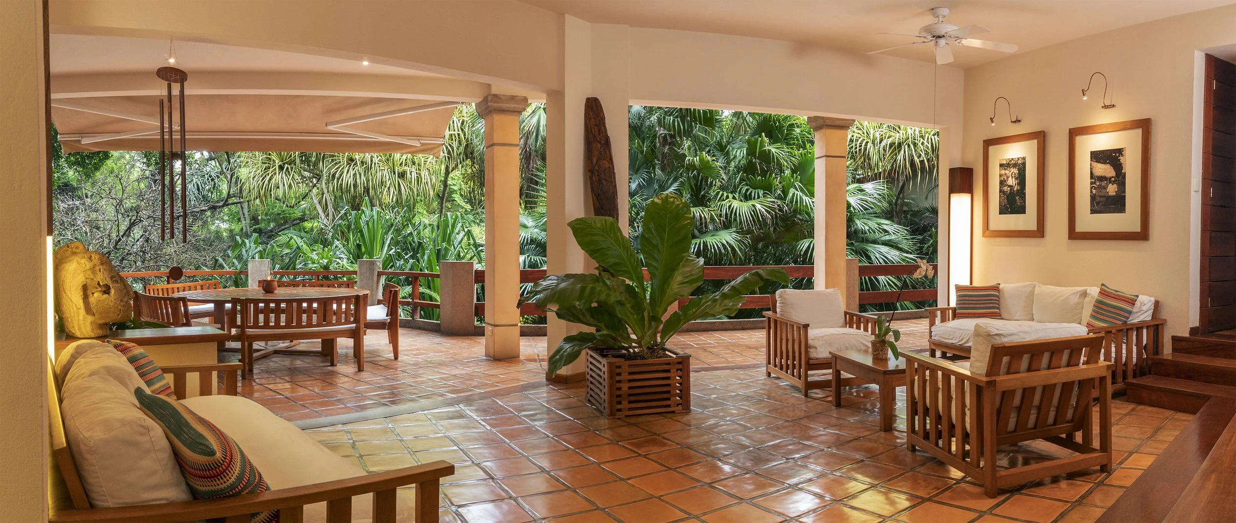 Lobby-Web-01.jpg