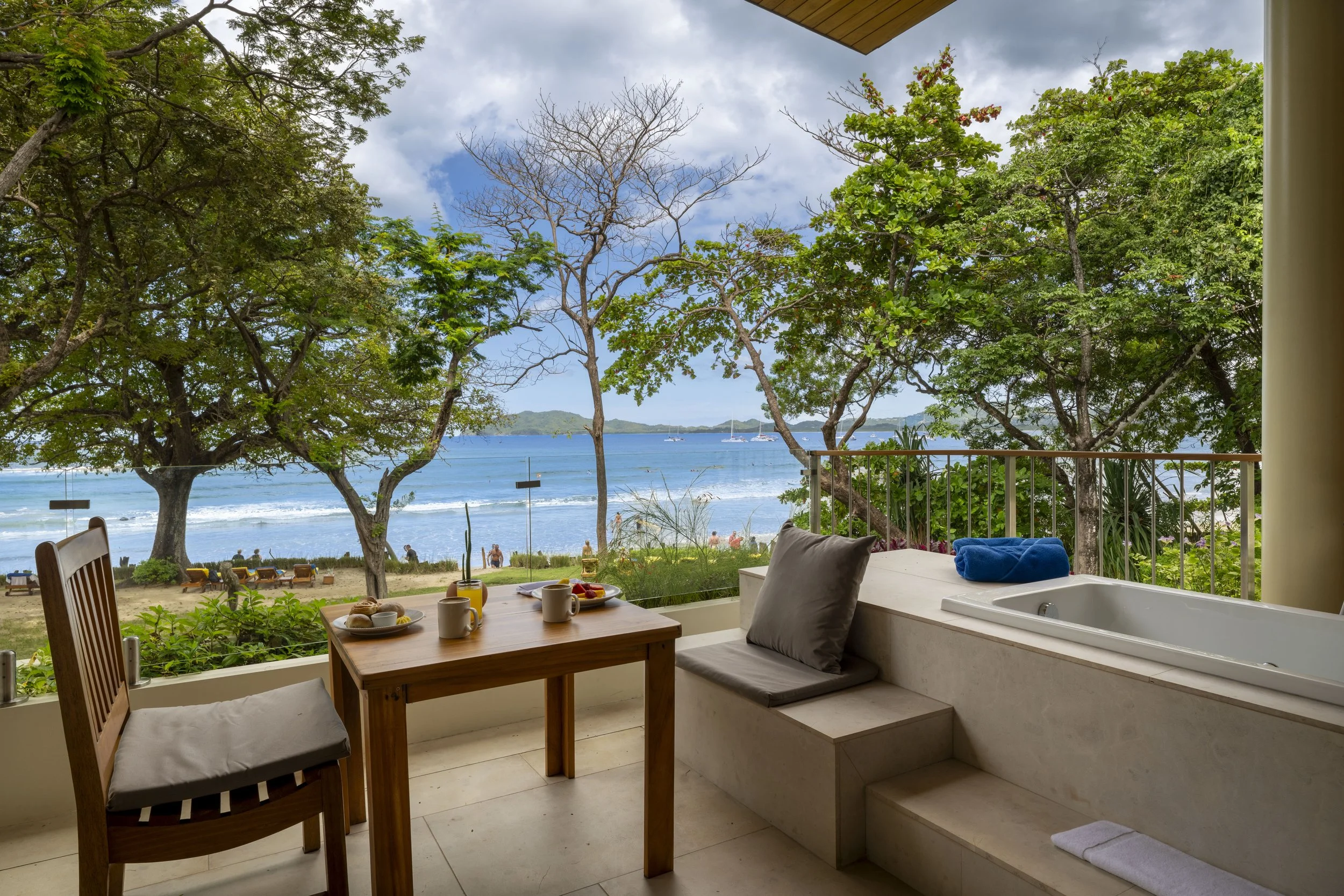 Beachfront Suite Balcony_4.jpg