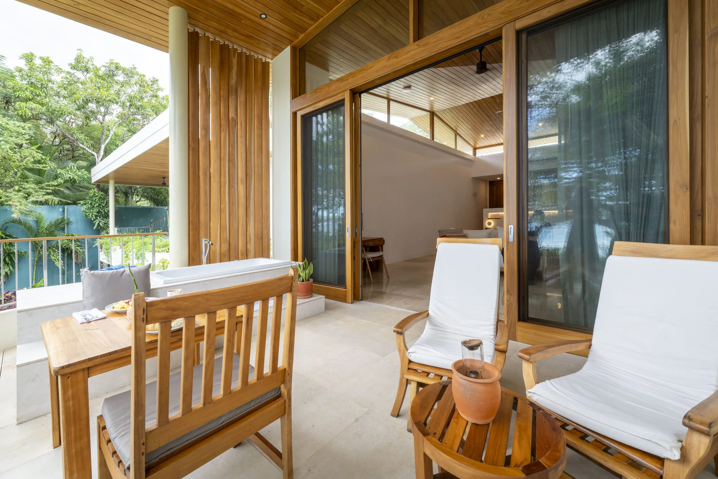 Beachfront Suite Balcony_5.jpg