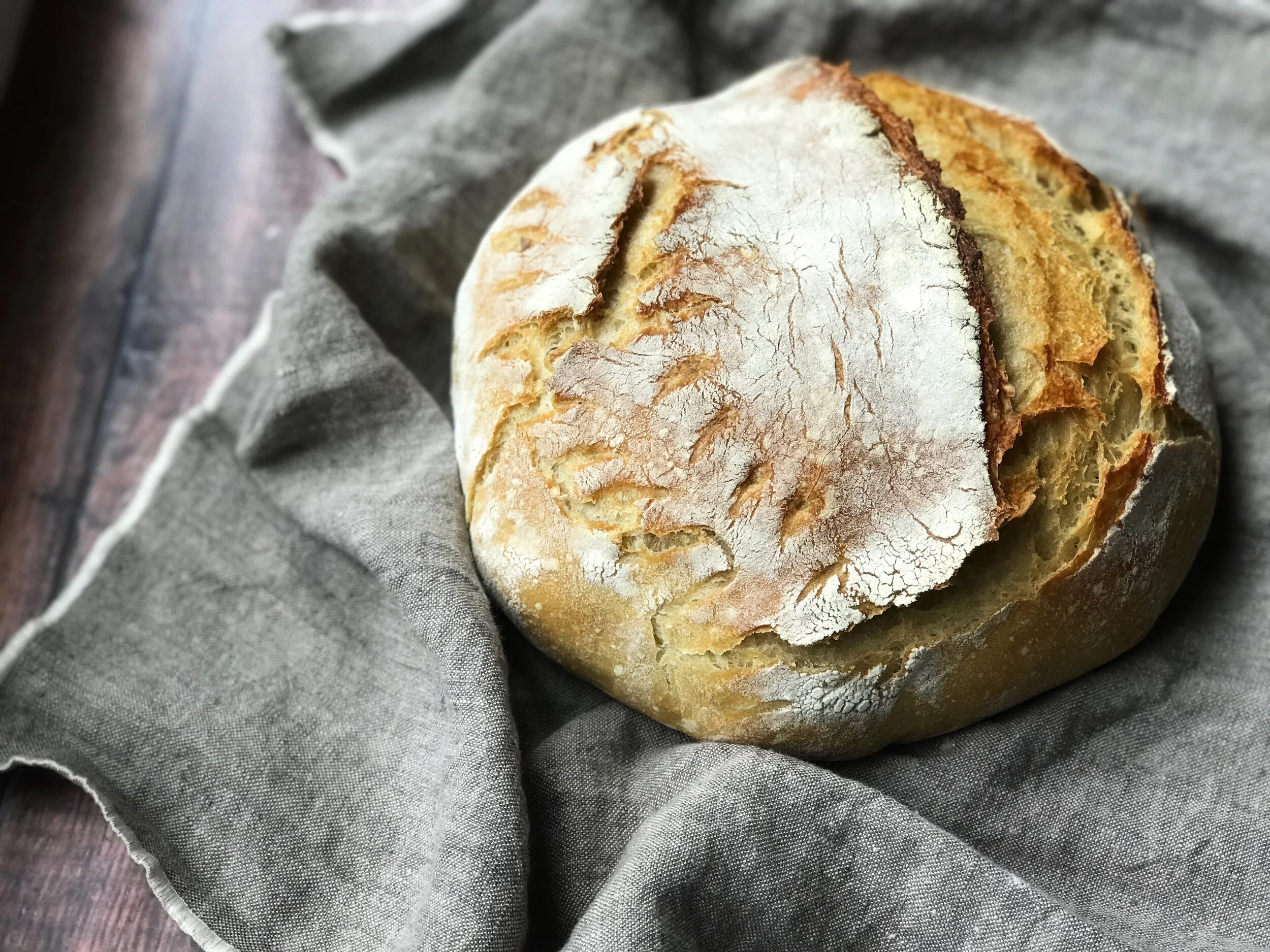 Easy Sourdough Boule