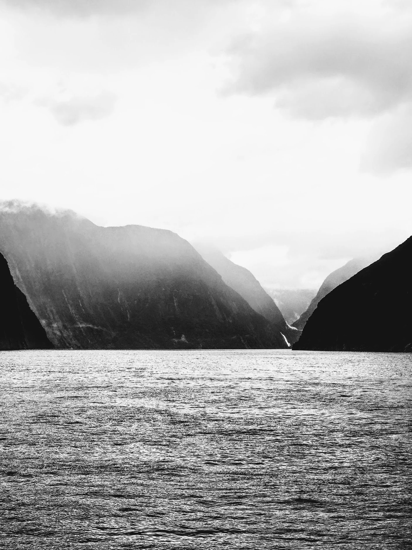  Milford Sound 