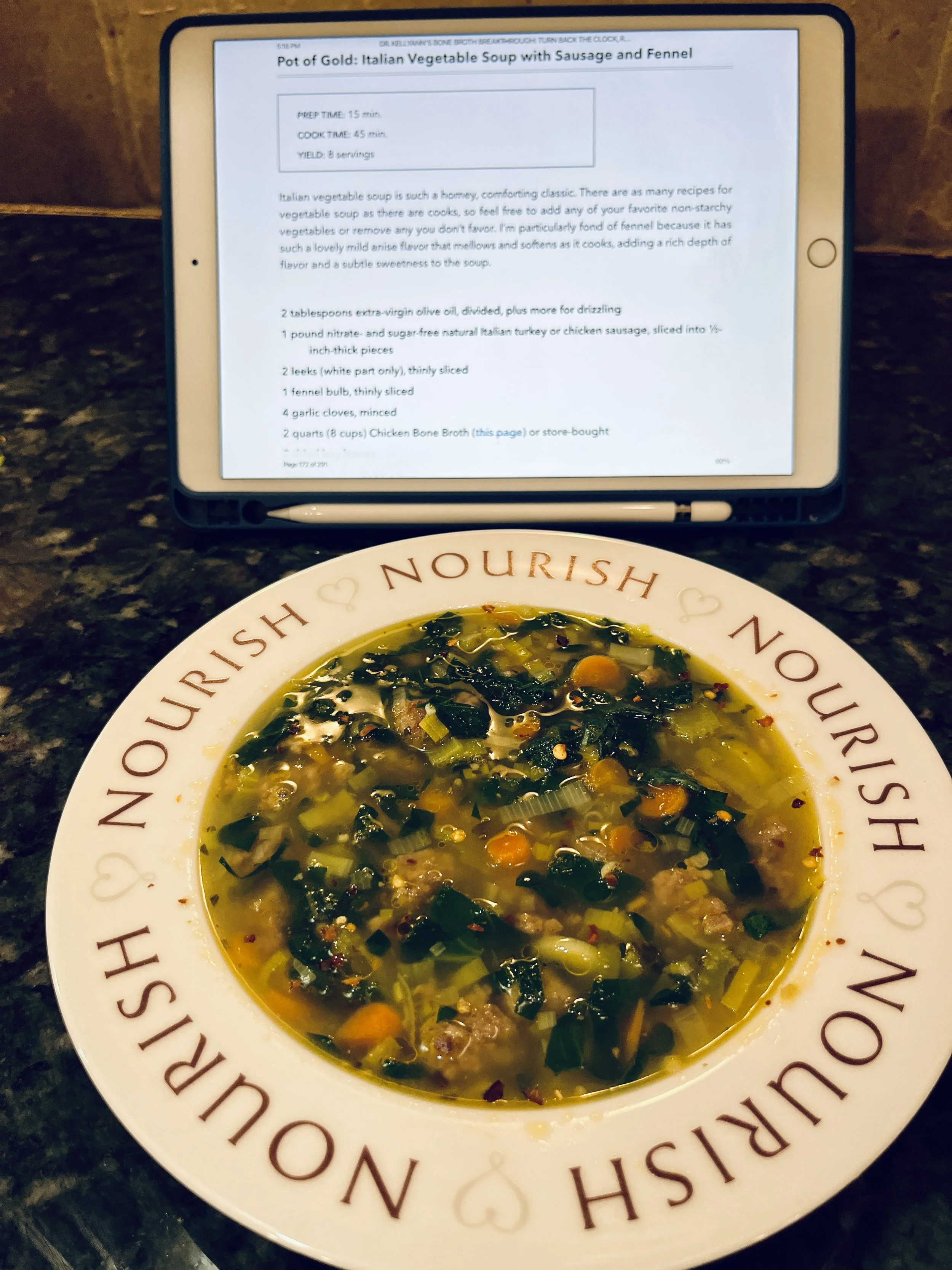 Dr. Kellyann's Bone Broth Breakthrough Book Review — The Keto Minimalist