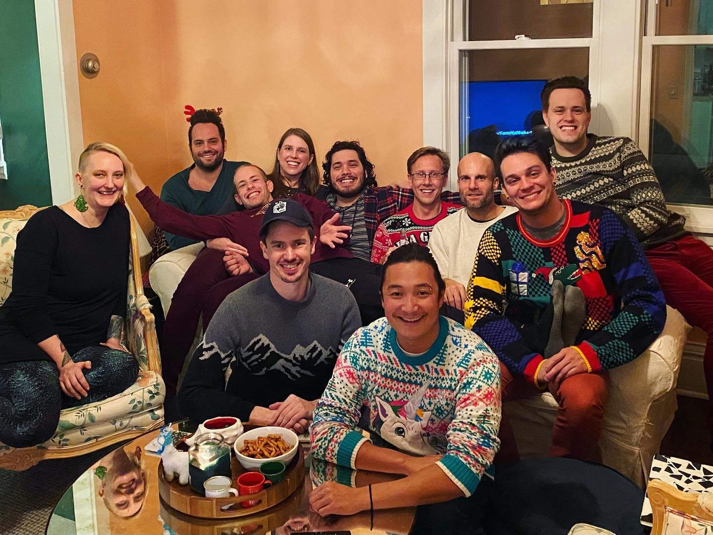 Happy Holigays from MN Ice! Thank you to @nhurth21 for hosting the team for our first holiday party ever! 🎄🎁☃️🎅 What a fun night! Let&rsquo;s do it again sometime 😊
.
.
.
.
#happyholidays #merrychristmas #gayswimteam #queerswimming #igla #mnicesw