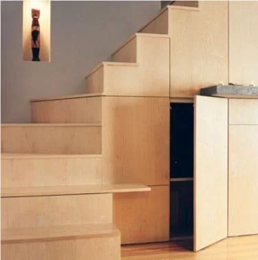 plywoodclosetstair.jpg
