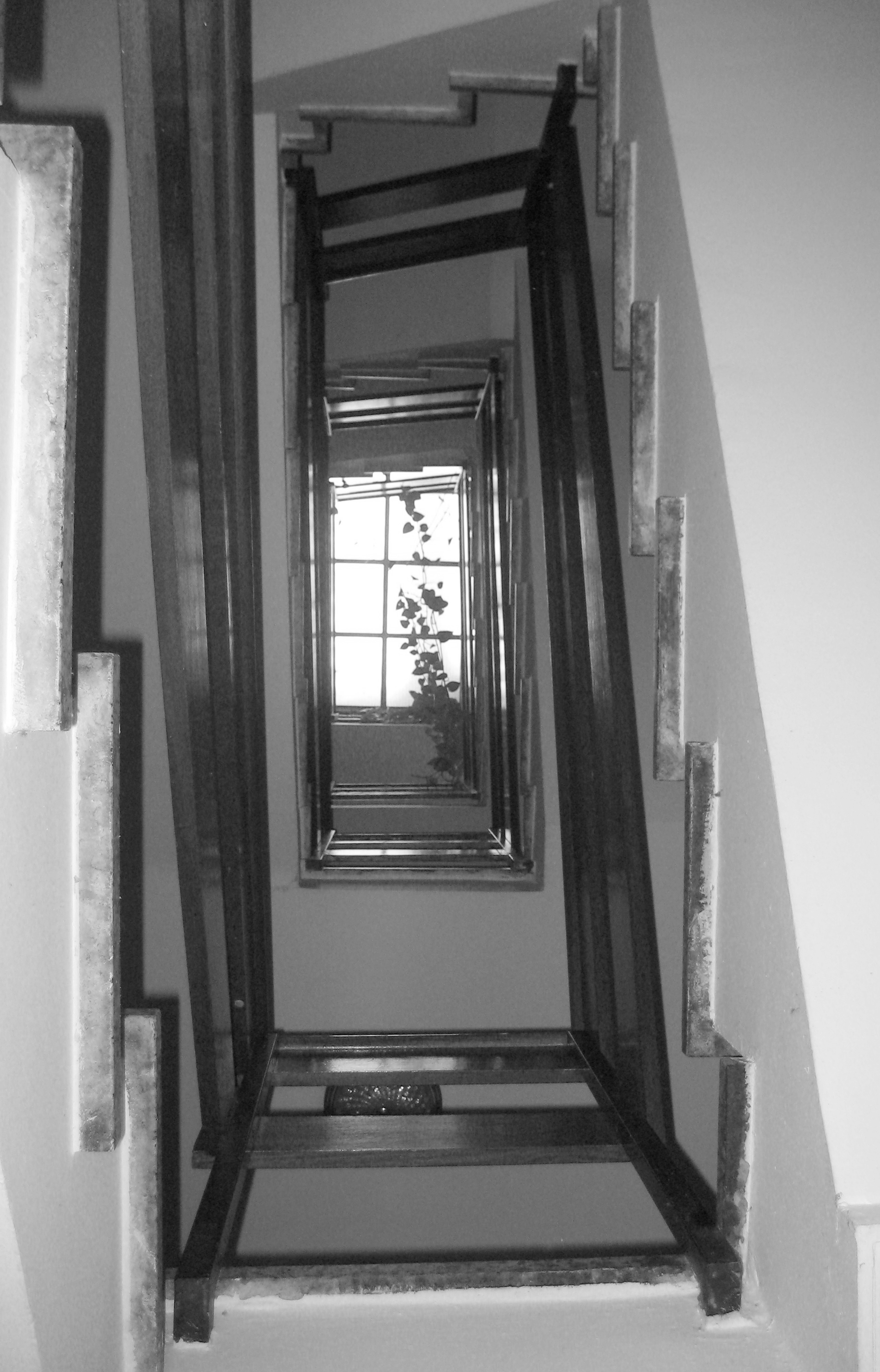 Existing stair.