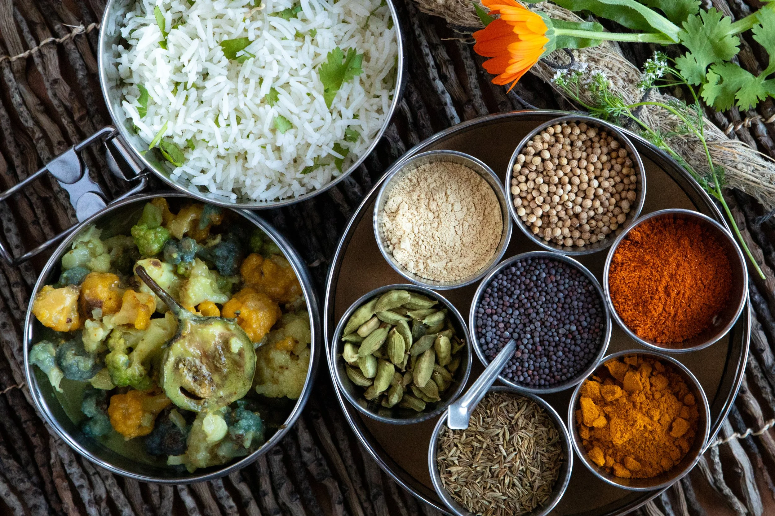 sun_mountain_indian_spices.jpg