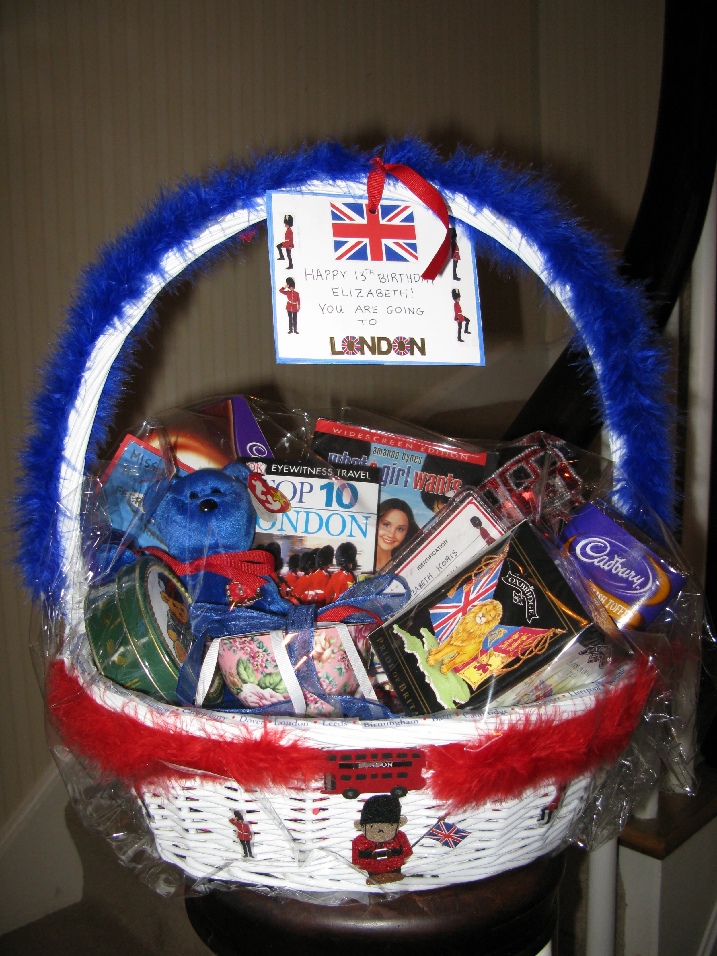 Londongiftbasket.JPG