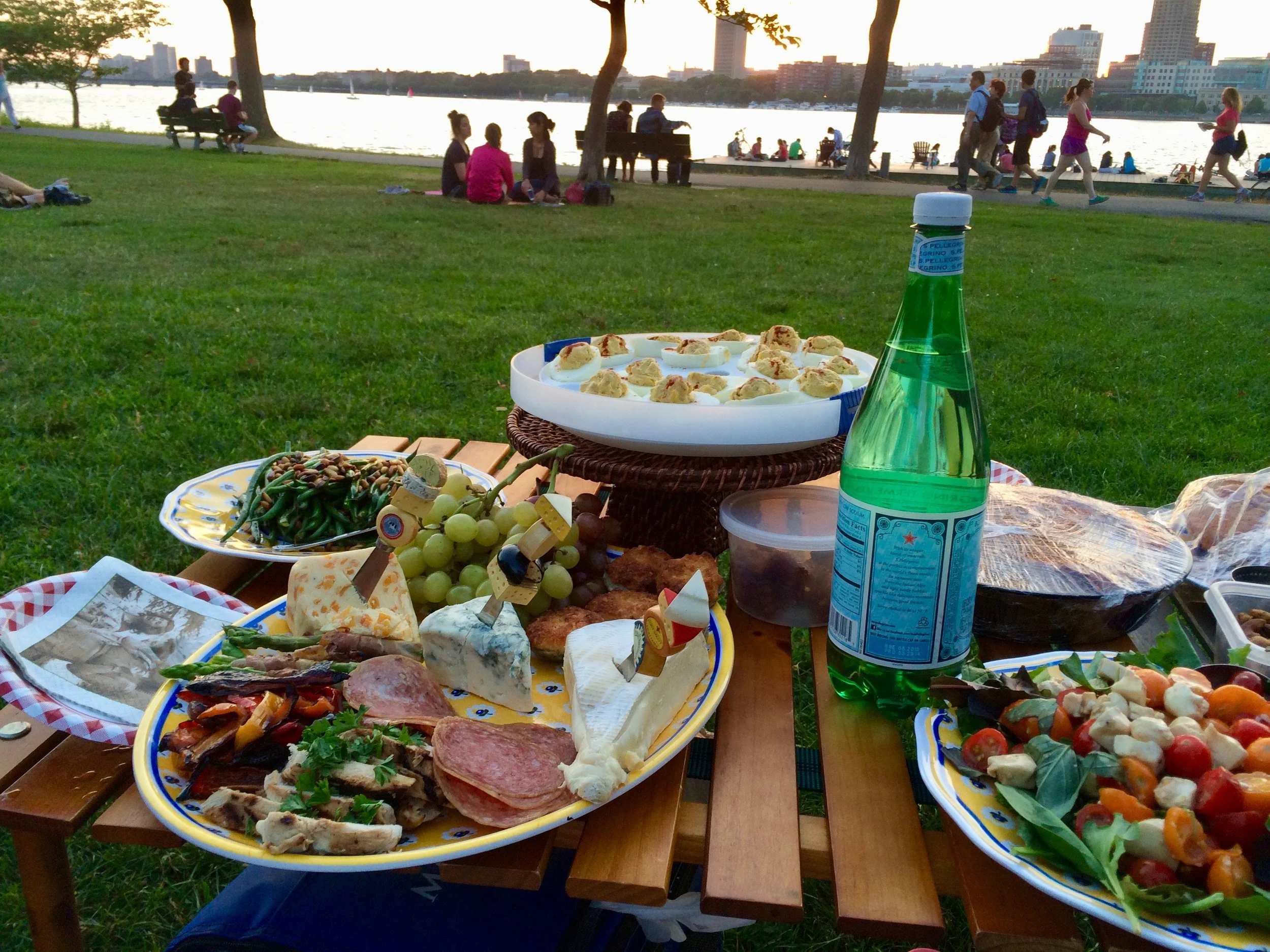 picnic2.jpg