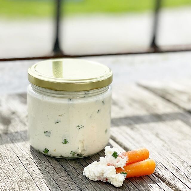 🌟 NEW 🌟 An extra option for our share owners: garlic and chives fromage! $6/jar. Great for veggies or crackers. 😋 Buttermilk, Kefir, and whey also available! #cheese #smallfarm #familyfarm #raw #rawmilk #kokomoindiana