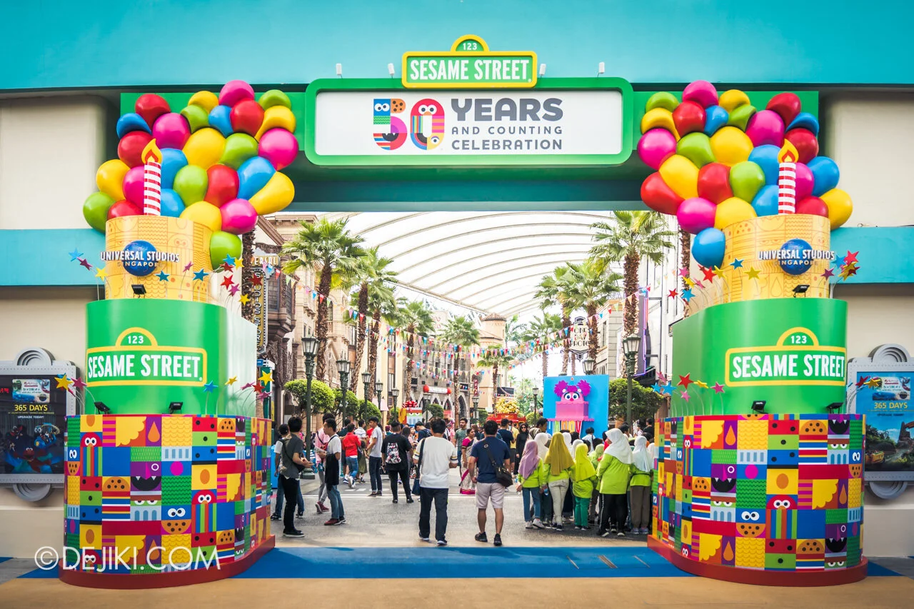 Universal-Studios-Singapore-Sesame-Street-50-Years-and-Counting-Celebration-entrance-arch.jpeg