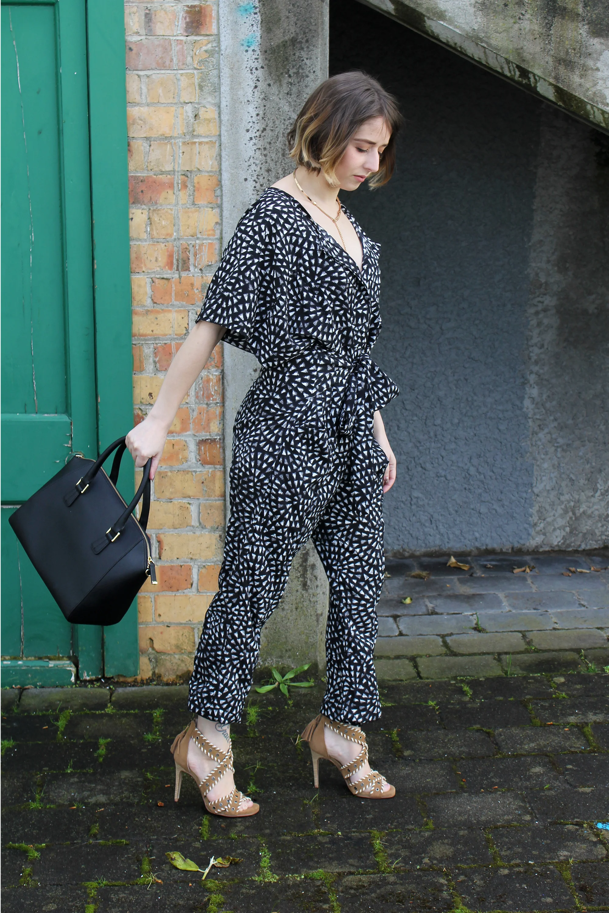 Jumpsuit_0004_IMG_3186.jpg