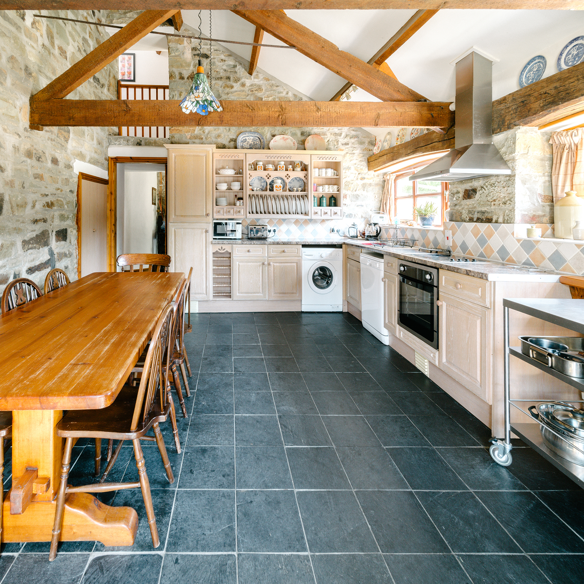 coach_house_kitchen_2000x2000.jpg
