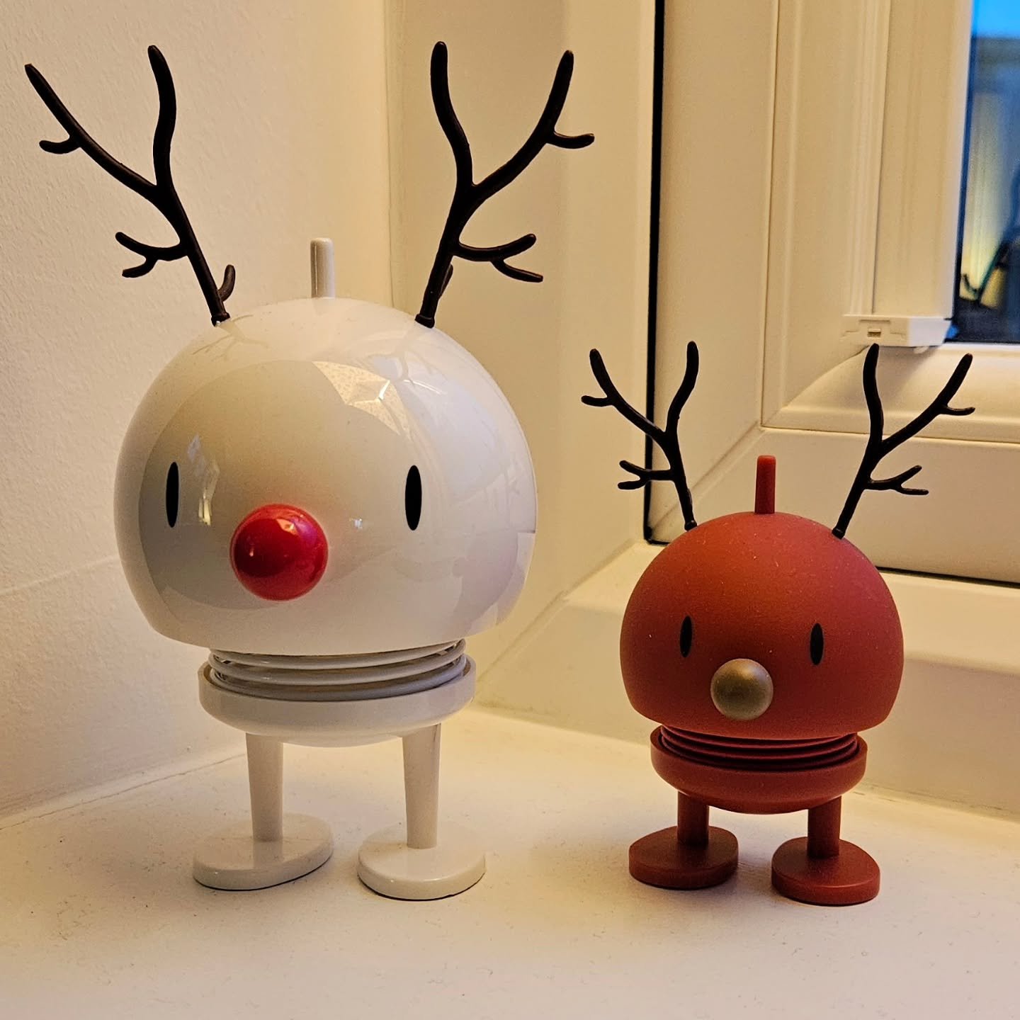 I am on holiday....cannot quite believe that I am writing this...we finished all the shopping (including the food), the kids have arrived/ are on their way, Christmas tree and deco is up and we are (nearly) ready - I just need to do 2 more admin thin