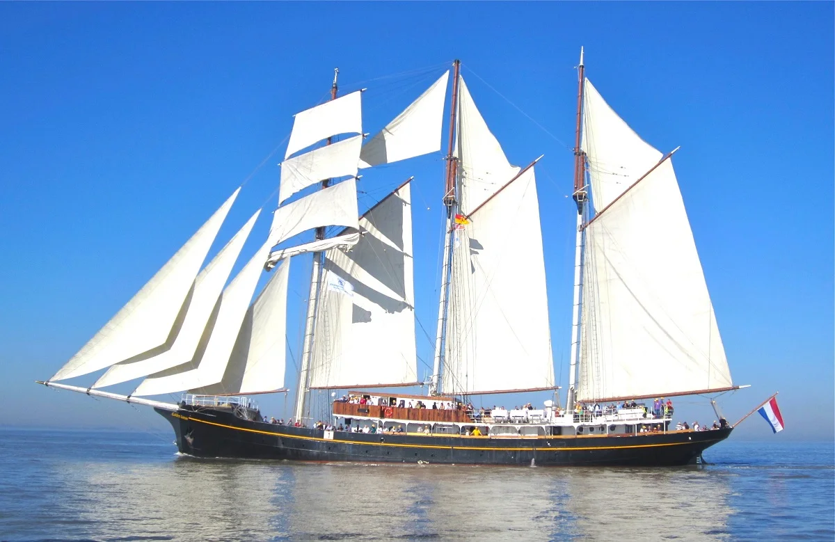 Class Afloat Slideshow #01.jpg