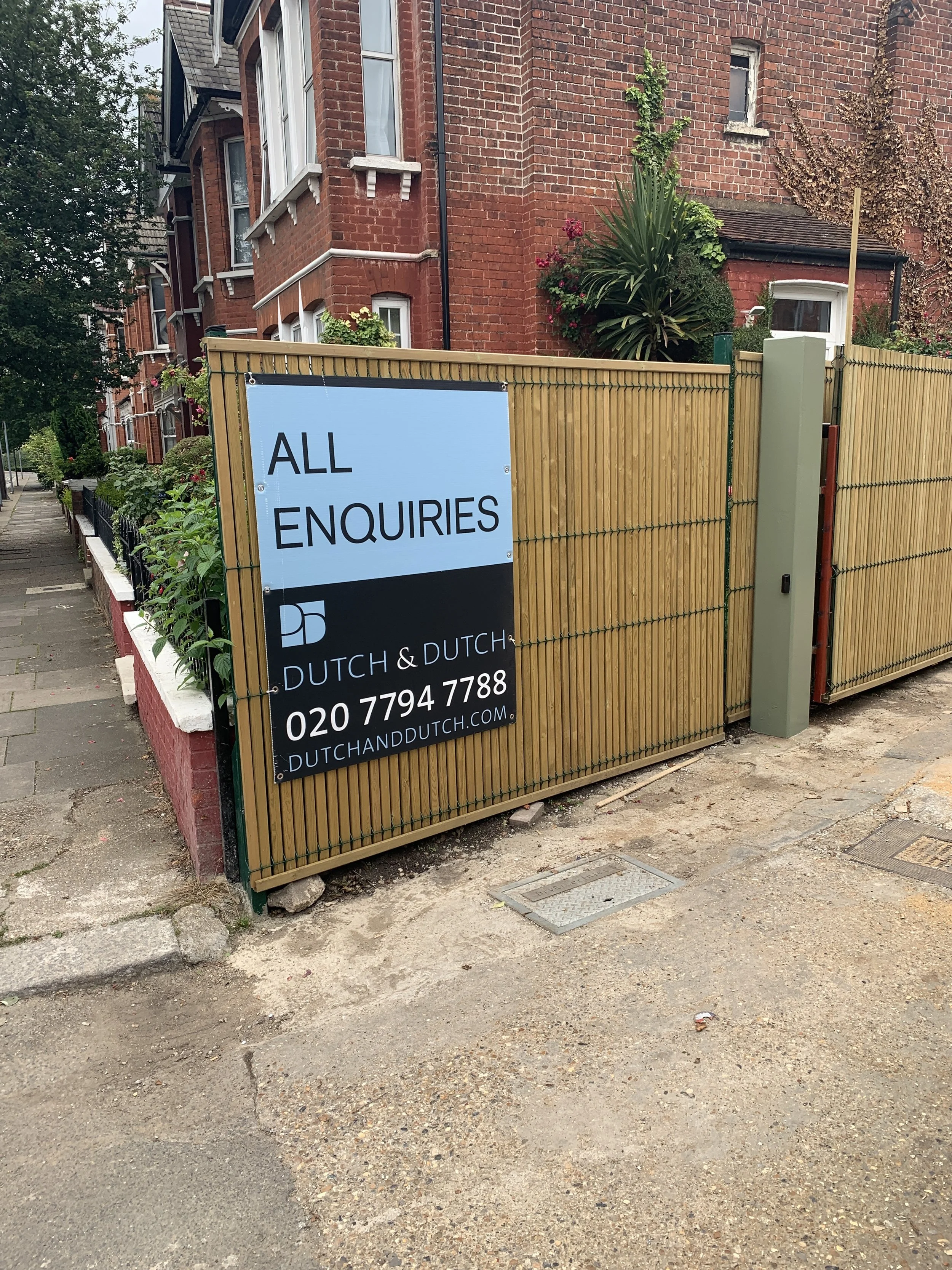 Our Dutch and Dutch letting board goes up