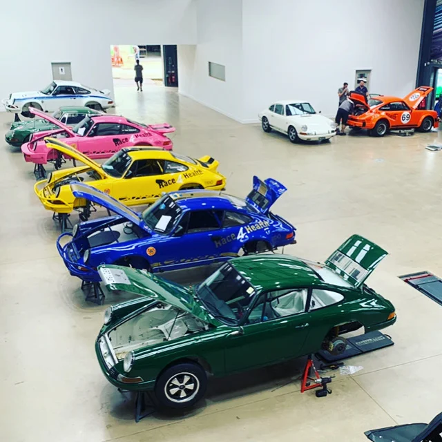 A proper factory workshop c/o Tuthill Porsche
