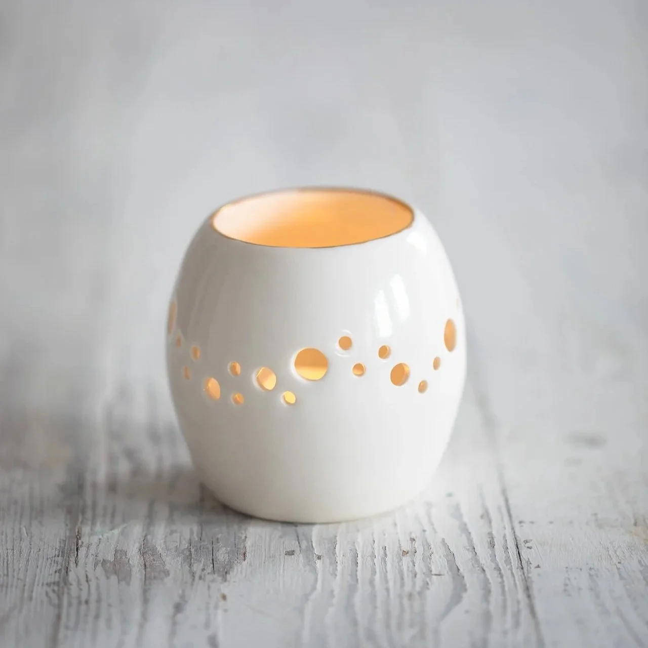 Votive+-+white.jpg